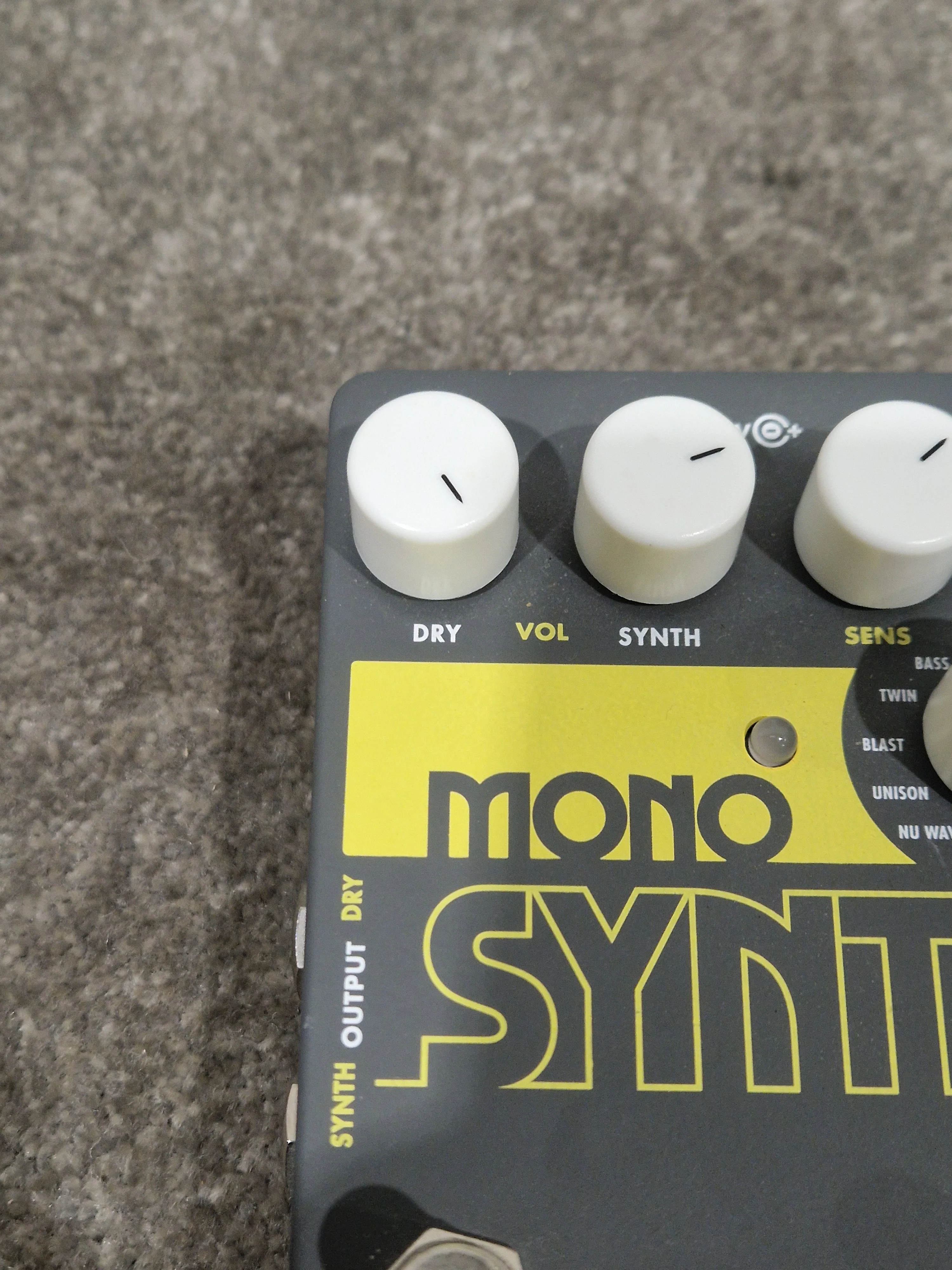 Electro Harmonix Mono Synth - Analog Synth Effects Pedal - Excellent - Image 3