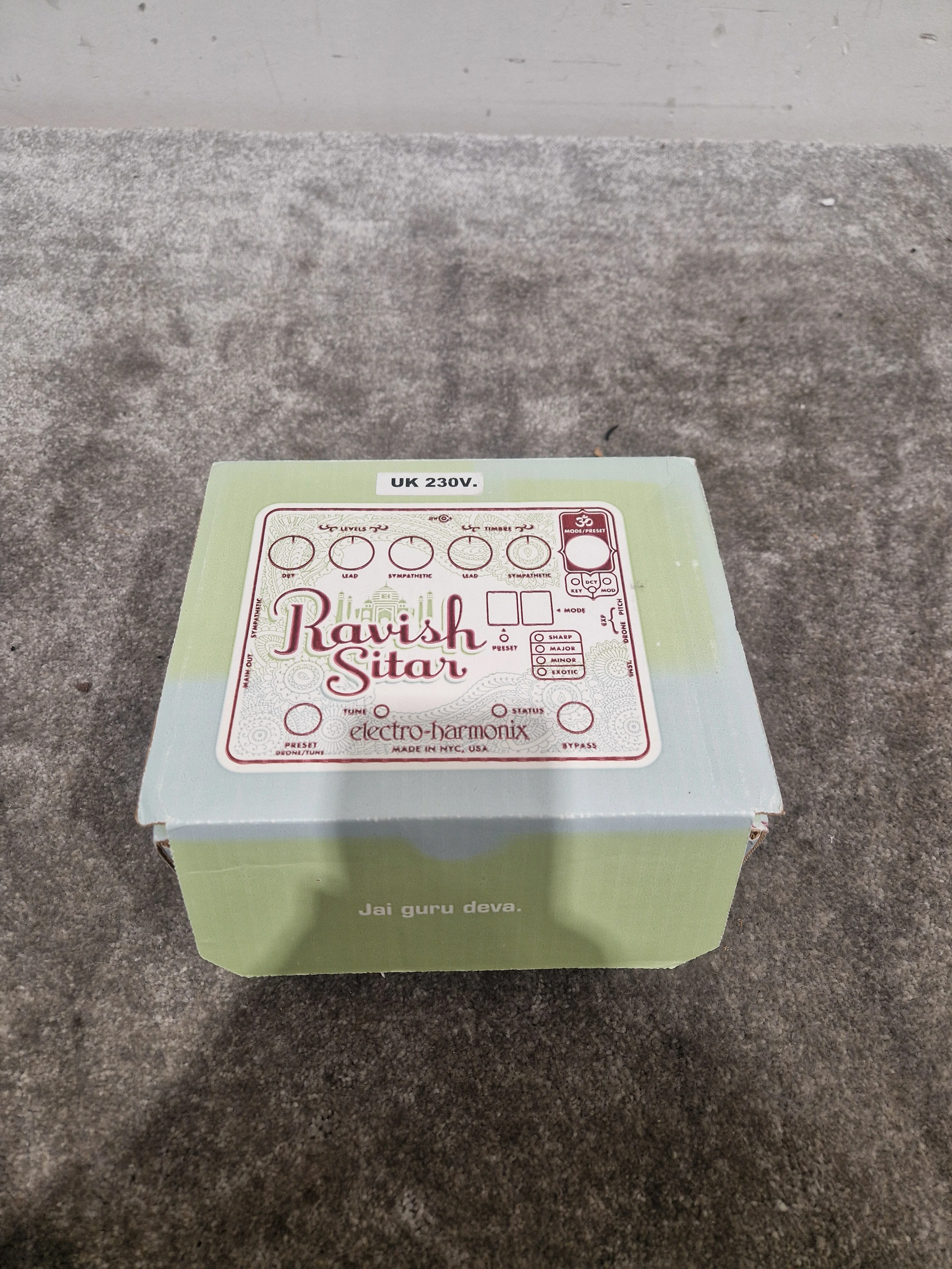 Electro-Harmonix Ravish Sitar - Effects Pedal - Mint Green - Excellent w/ Original Box - Image 11