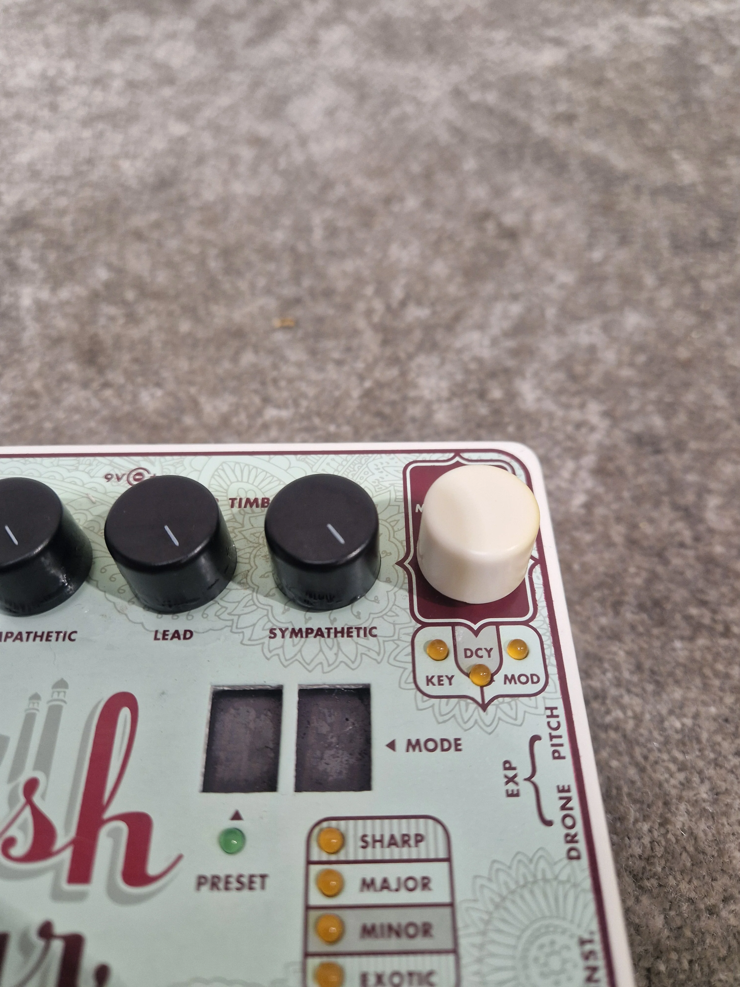 Electro-Harmonix Ravish Sitar - Effects Pedal - Mint Green - Excellent w/ Original Box - Image 6