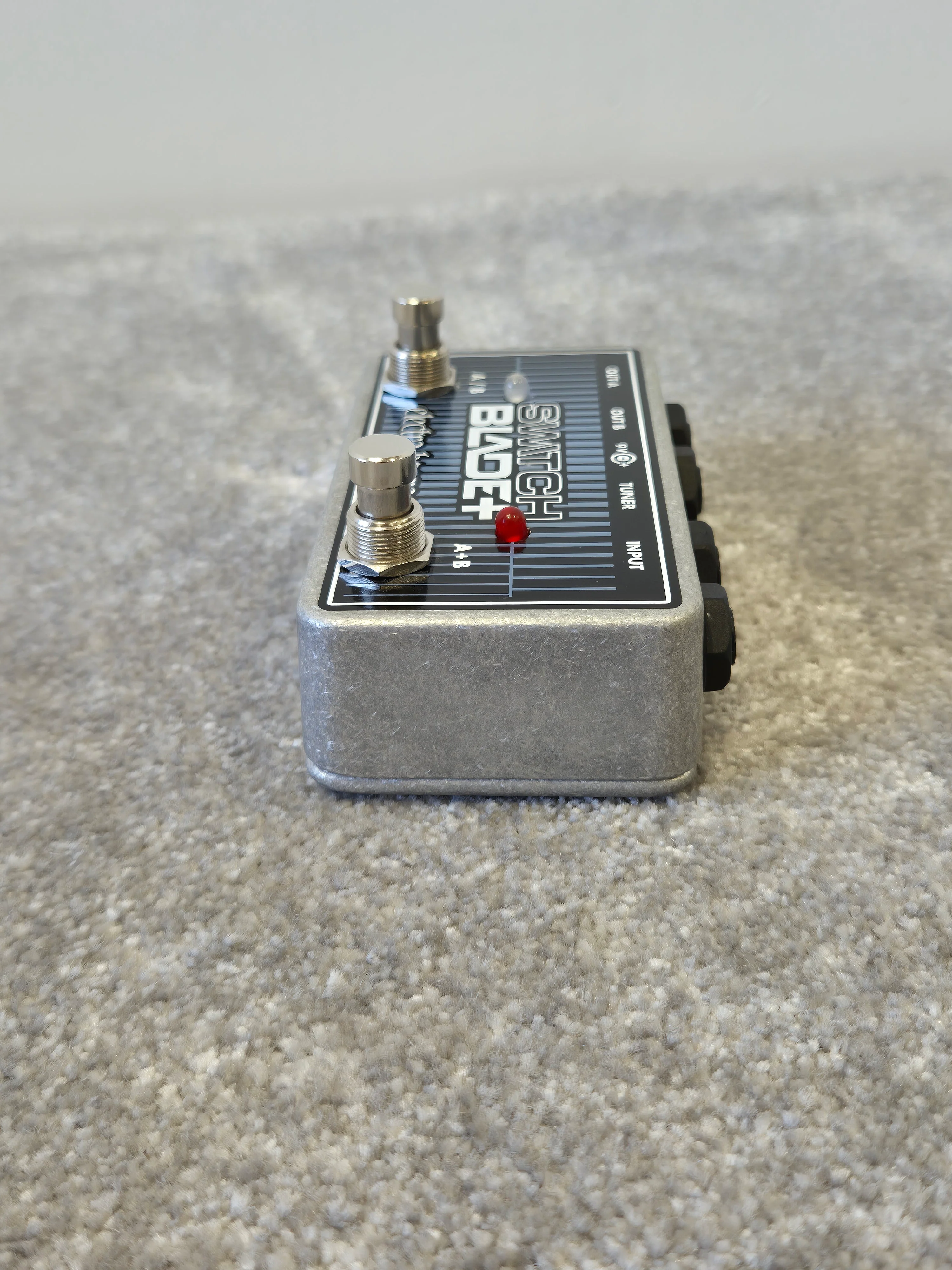 Electro Harmonix Switchblade Plus -  Switching Pedal  w/ Original Box - Image 5