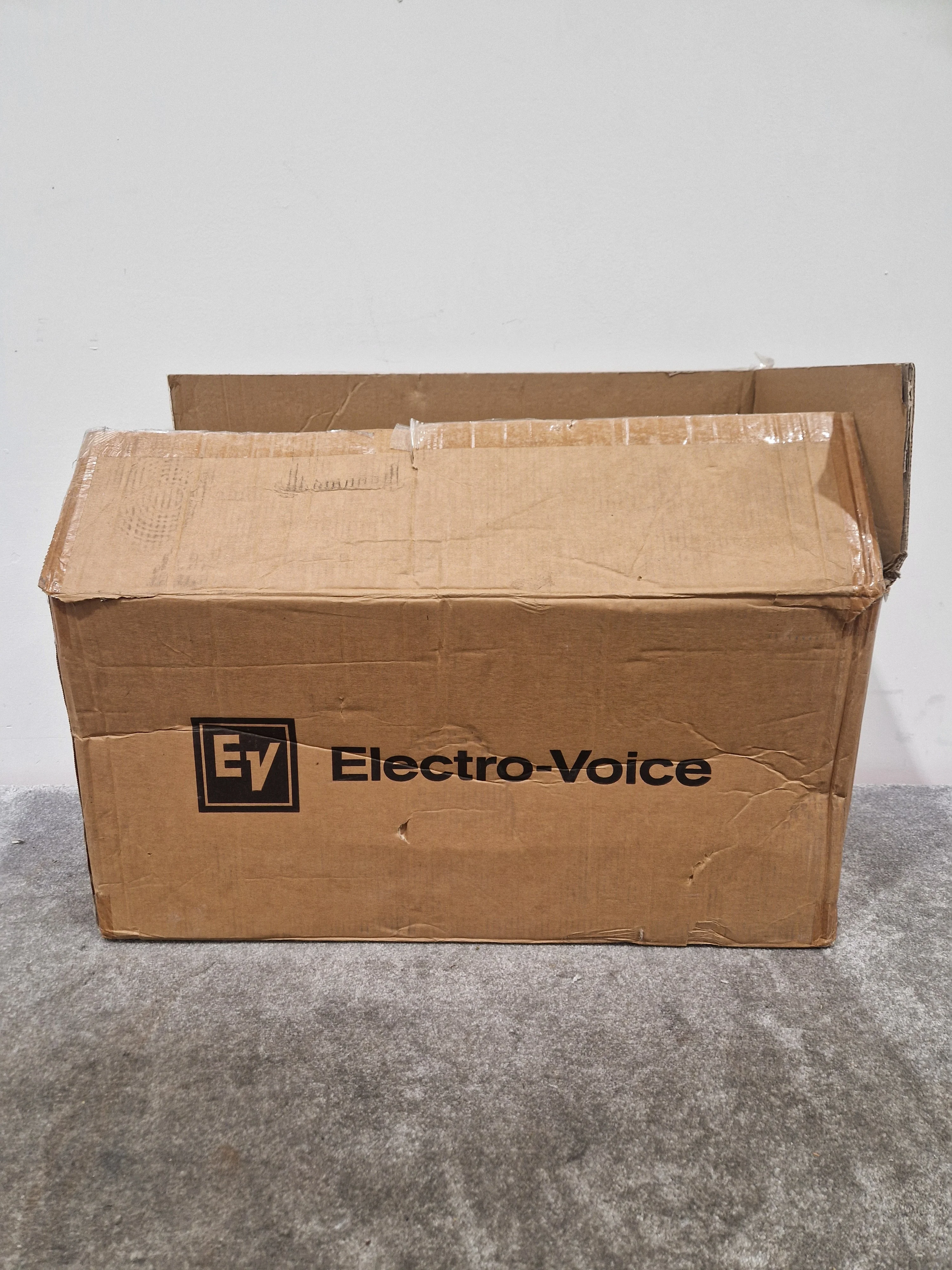 Electro-voice C8.2 Loudspeaker Pair - Professional Audio Speakers - High Output - Open Box - Image 6