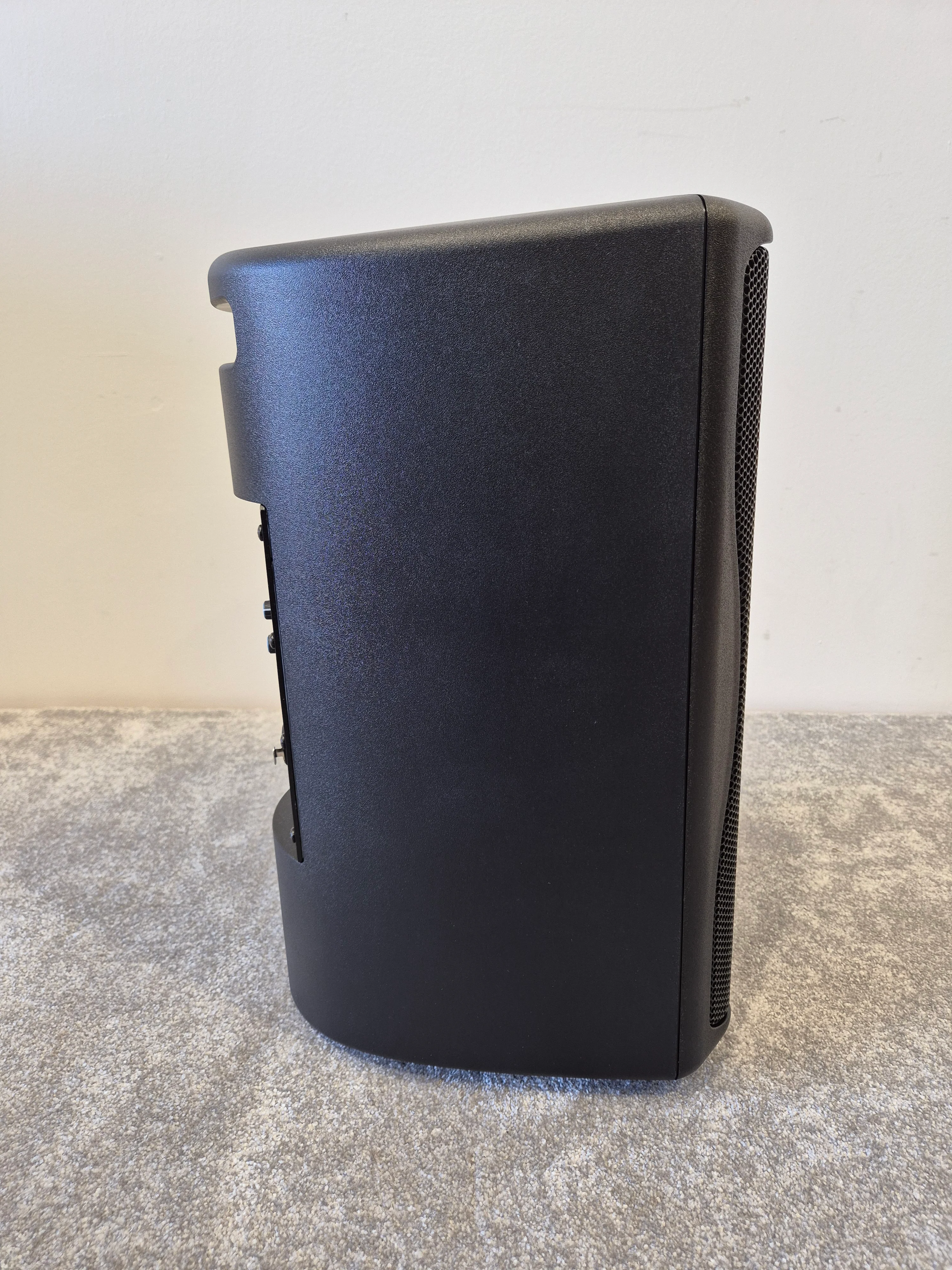 Electro-Voice ZXA1-90 - Compact Powered Speaker - Excellent w/ Original Box & Power Supply - Image 2