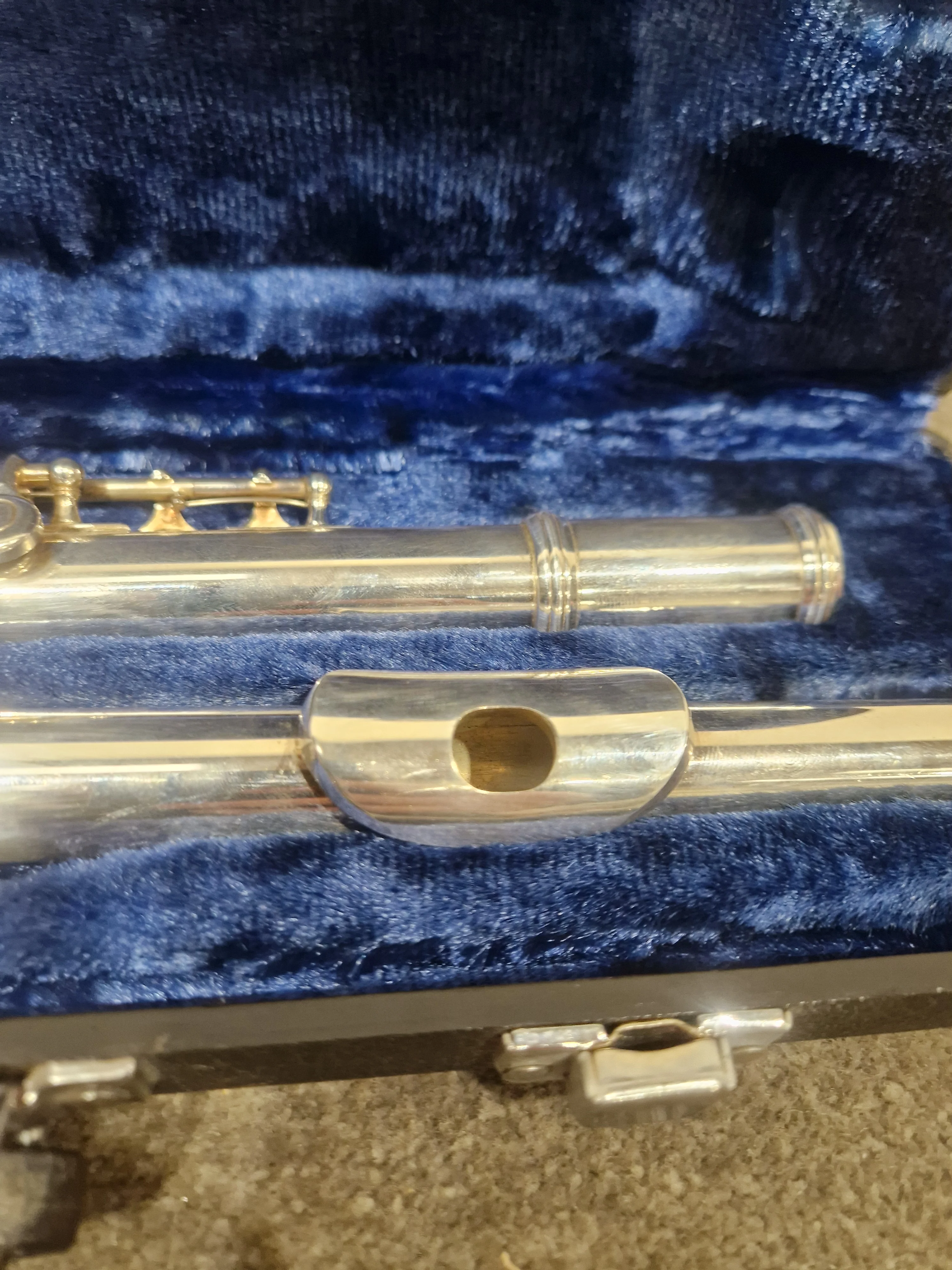 Elkhart 300 Series Silver Flute – Flute - Good w/ Hard Case - Image 2