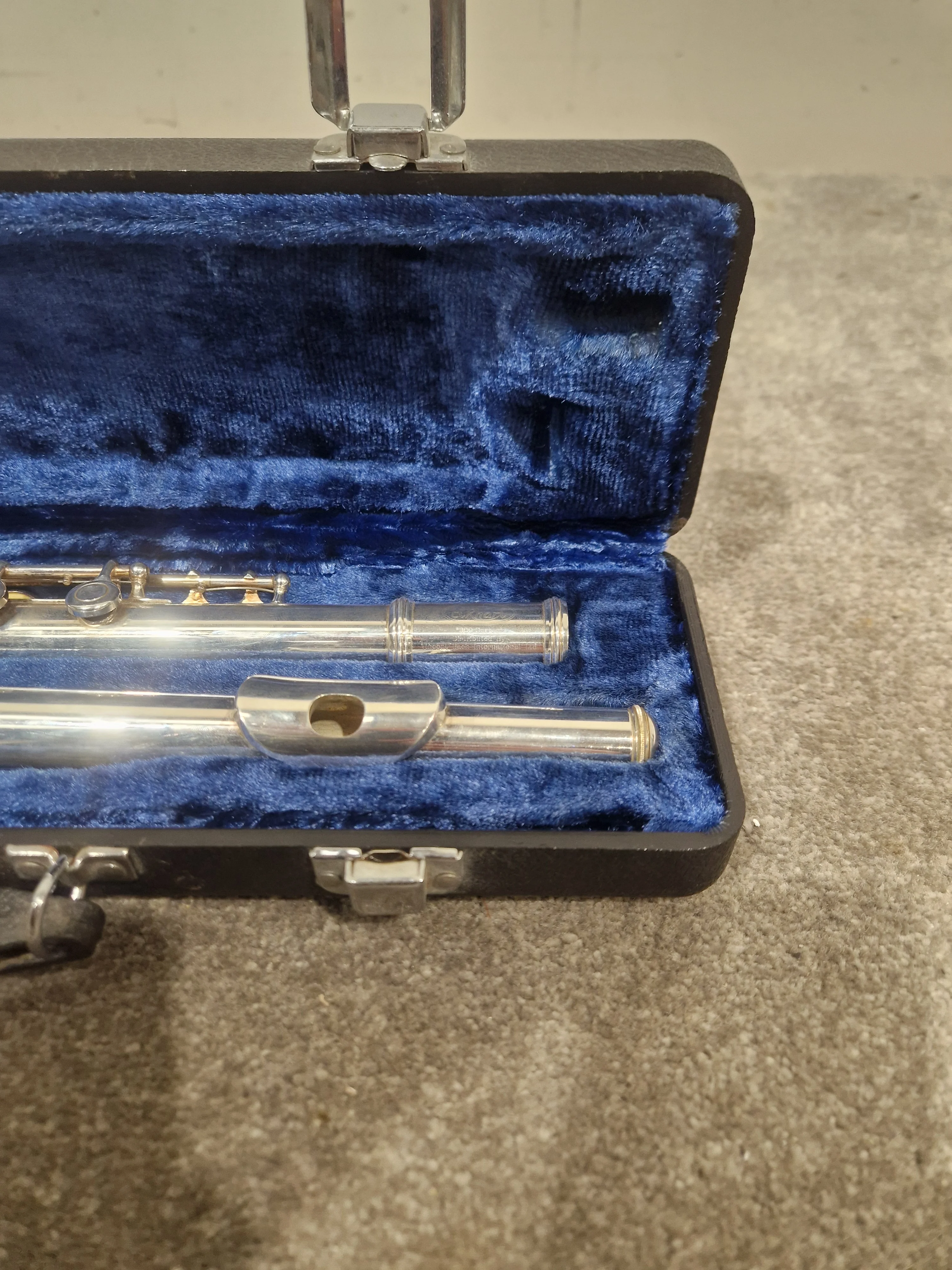 Elkhart 300 Series Silver Flute – Flute - Good w/ Hard Case - Image 9