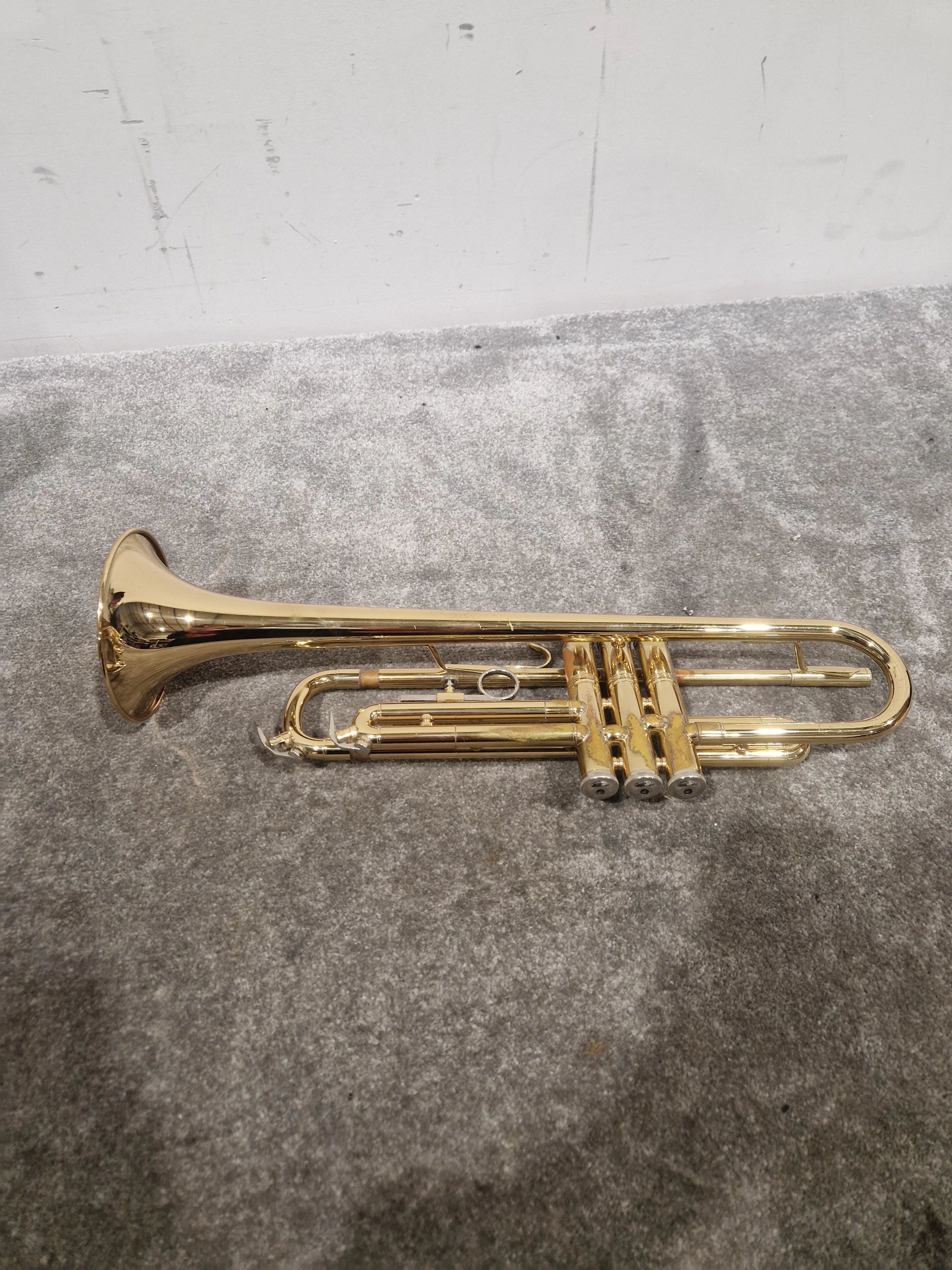 Elkhart Series 2 Vintage Brass Trumpet - Well-Preserved Craftsmanship - Good w/ Hard Case - Image 13