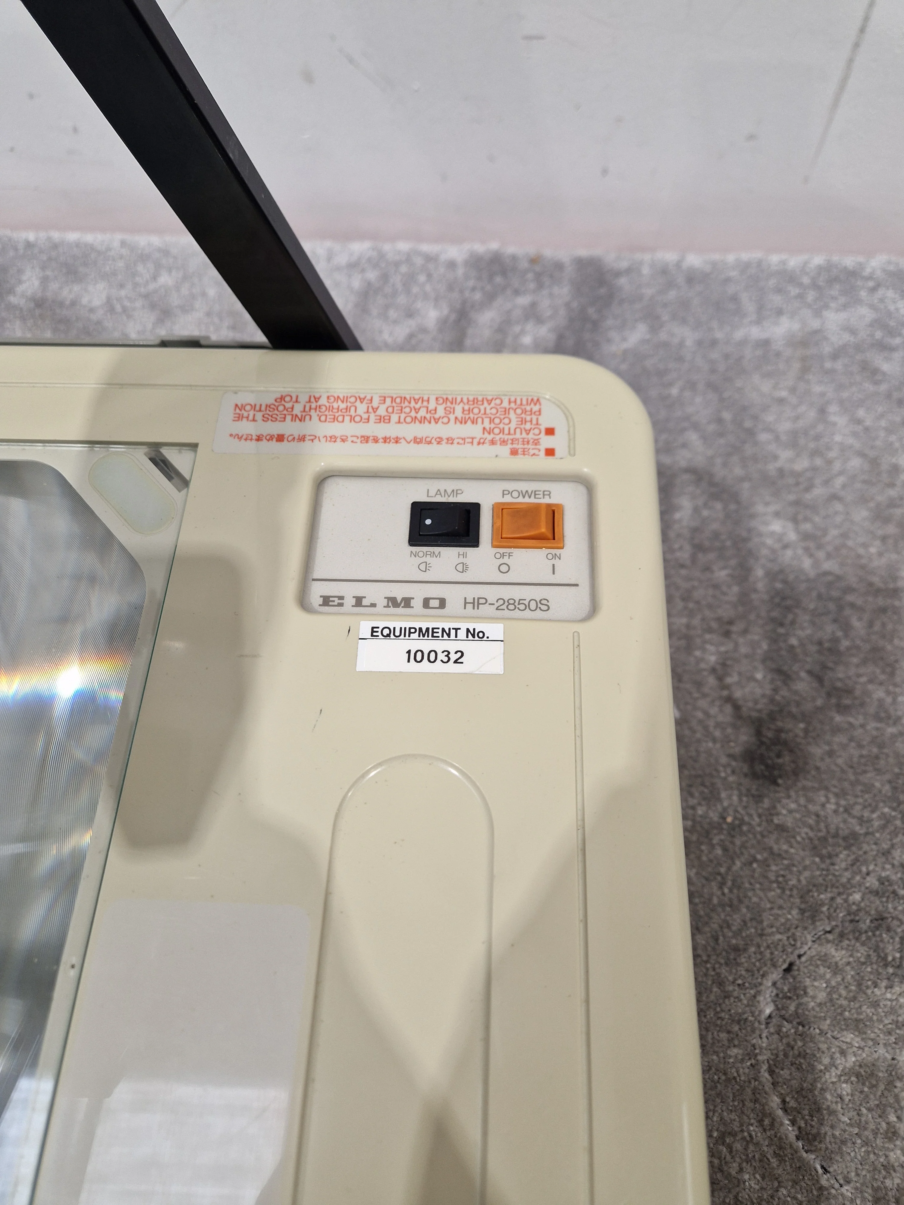 Elmo HP-2850S Overhead Projector - Light Modifier Arm Issue - Spares or Repair w/ Power Supply - Image 3