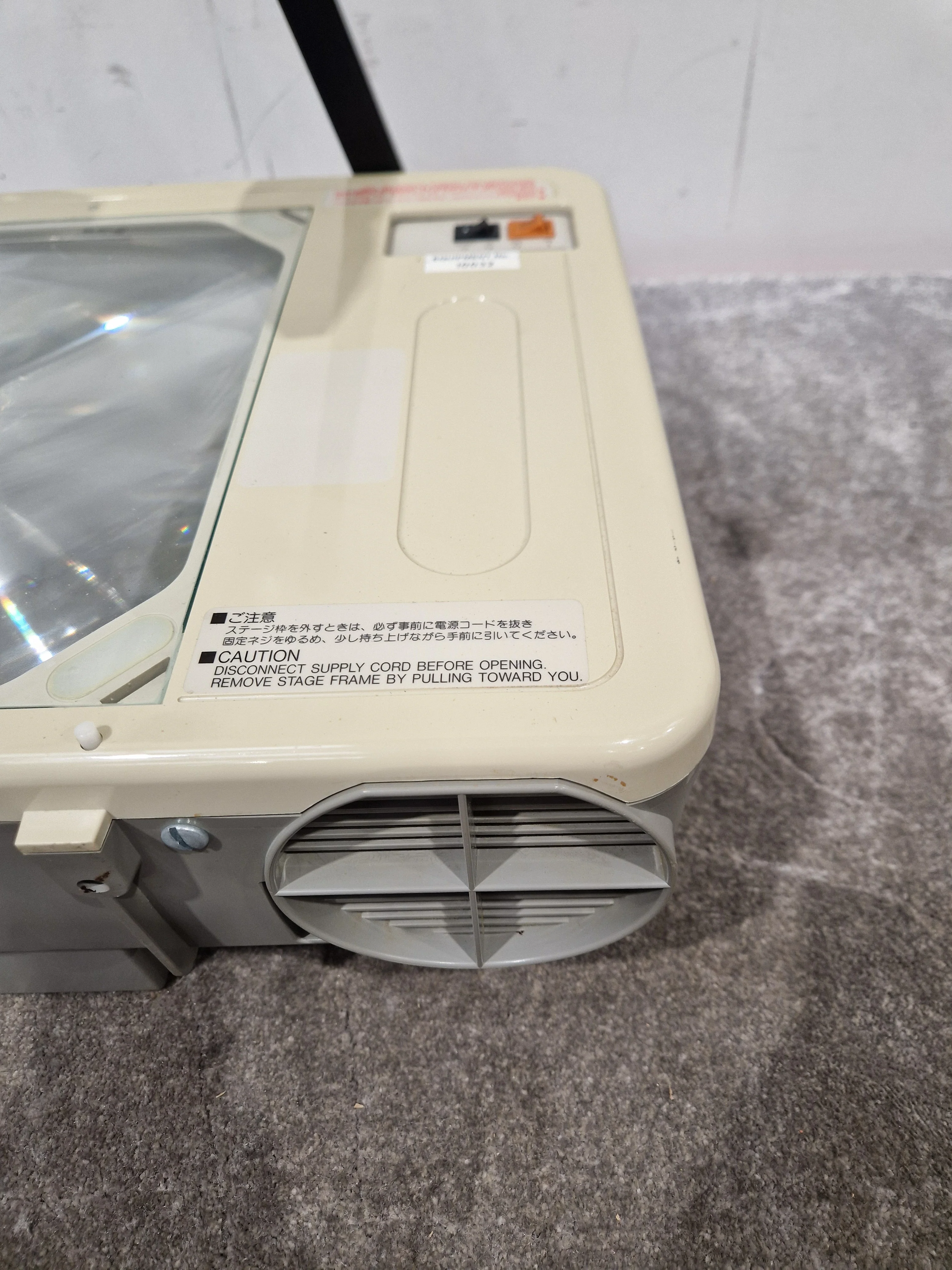 Elmo HP-2850S Overhead Projector - Light Modifier Arm Issue - Spares or Repair w/ Power Supply - Image 4