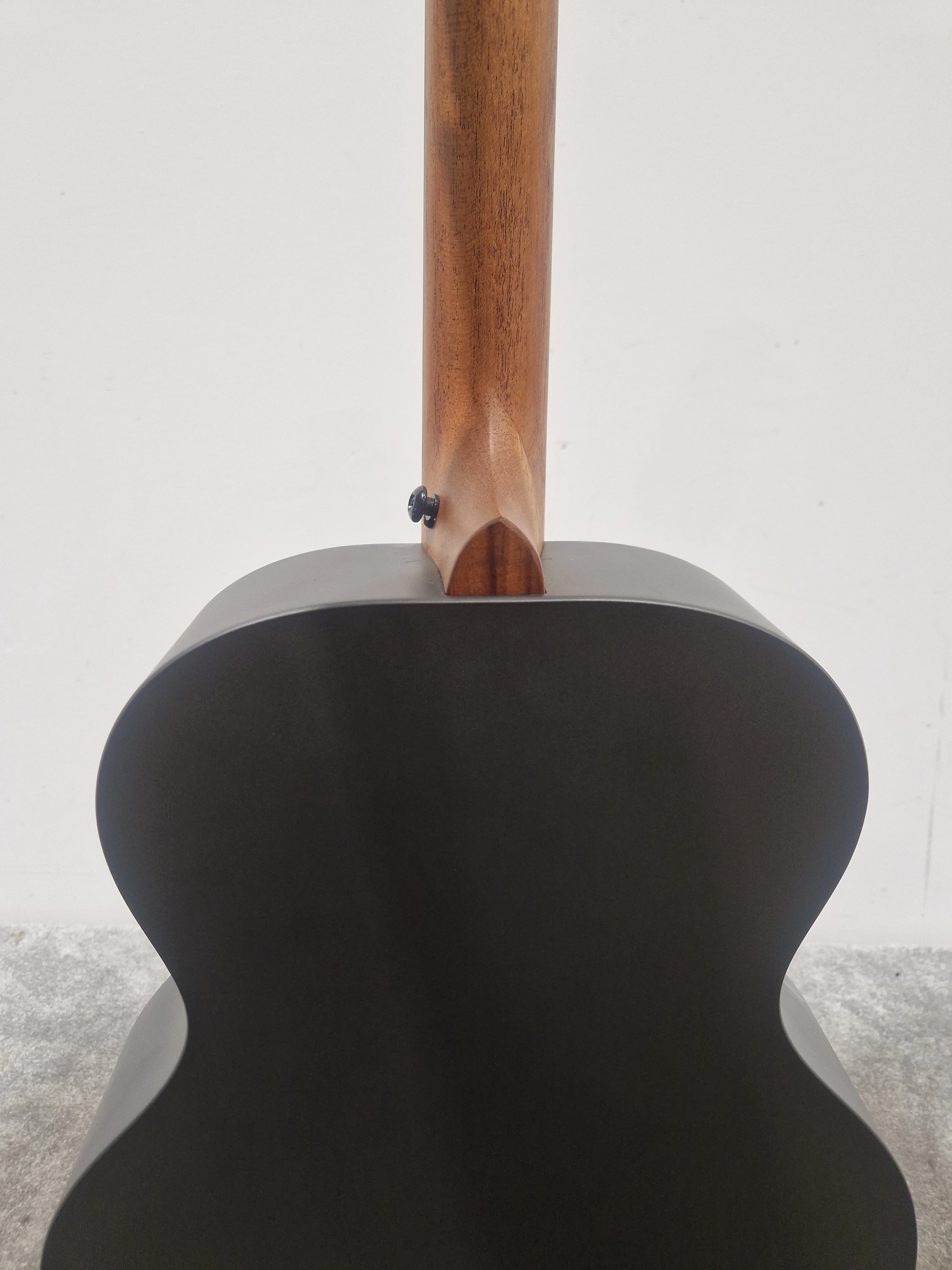 Enya EA-XO-BLK Black Acoustic Guitar - Premium Sound Quality - Excellent w/ Soft Case - Image 6