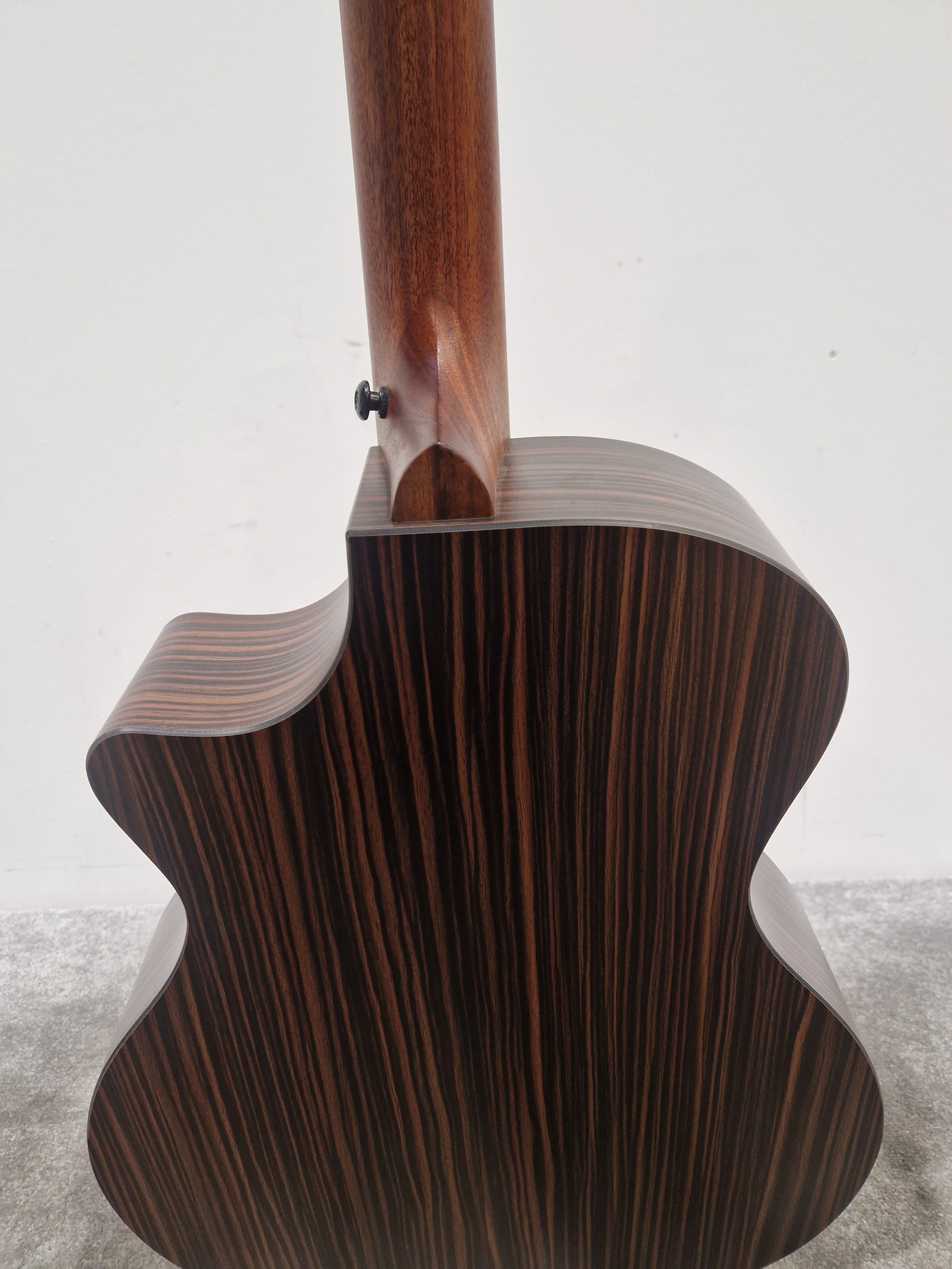 Enya EGA-X1-PRO Natural Acoustic Guitar - Solid Spruce Top - Excellent w/ Soft Case & Guitar Accessories - Image 4