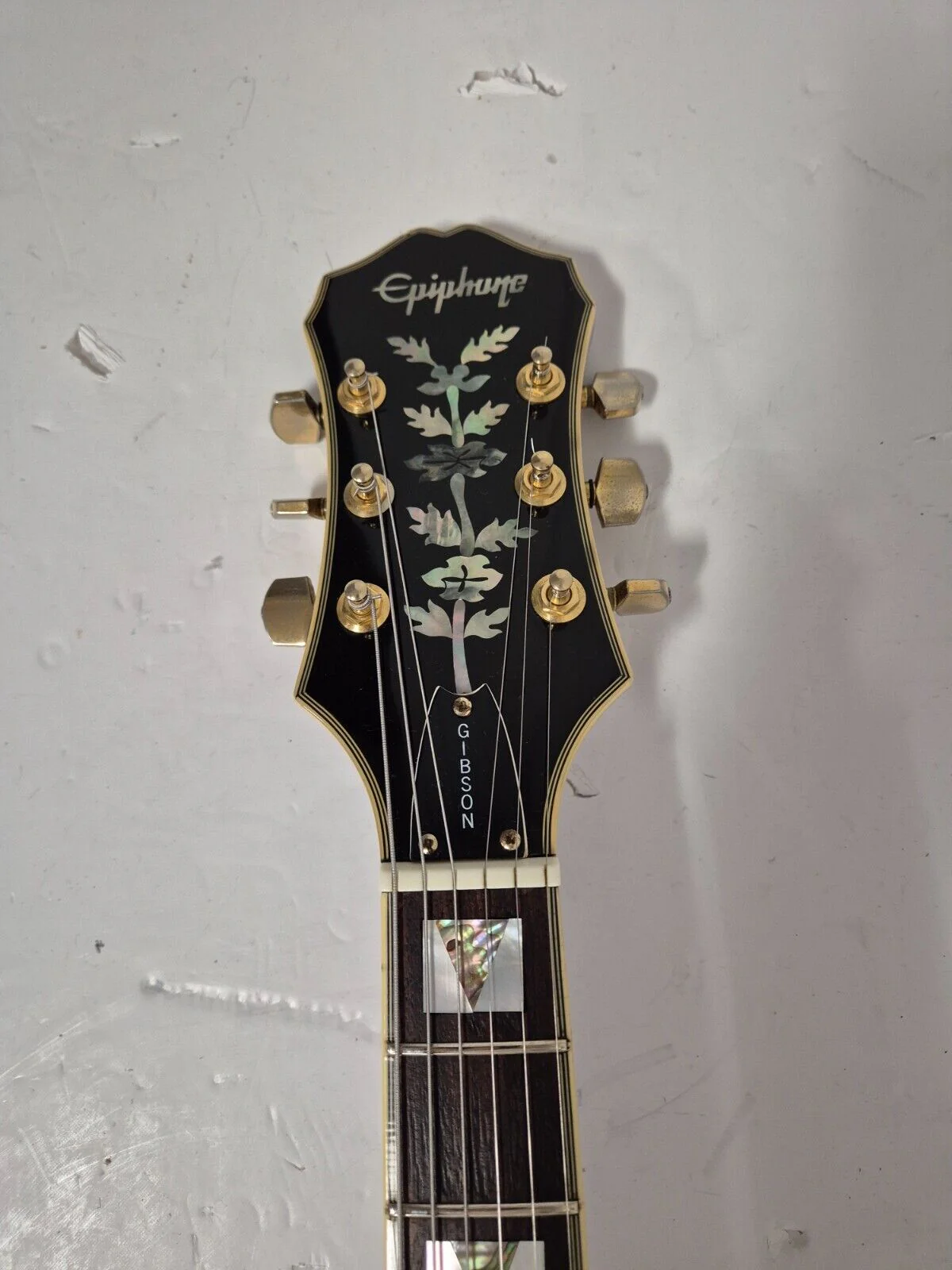 Epiphone 1989 Sheraton Electric Guitar + Hard Case - Professionally setup - Image 7