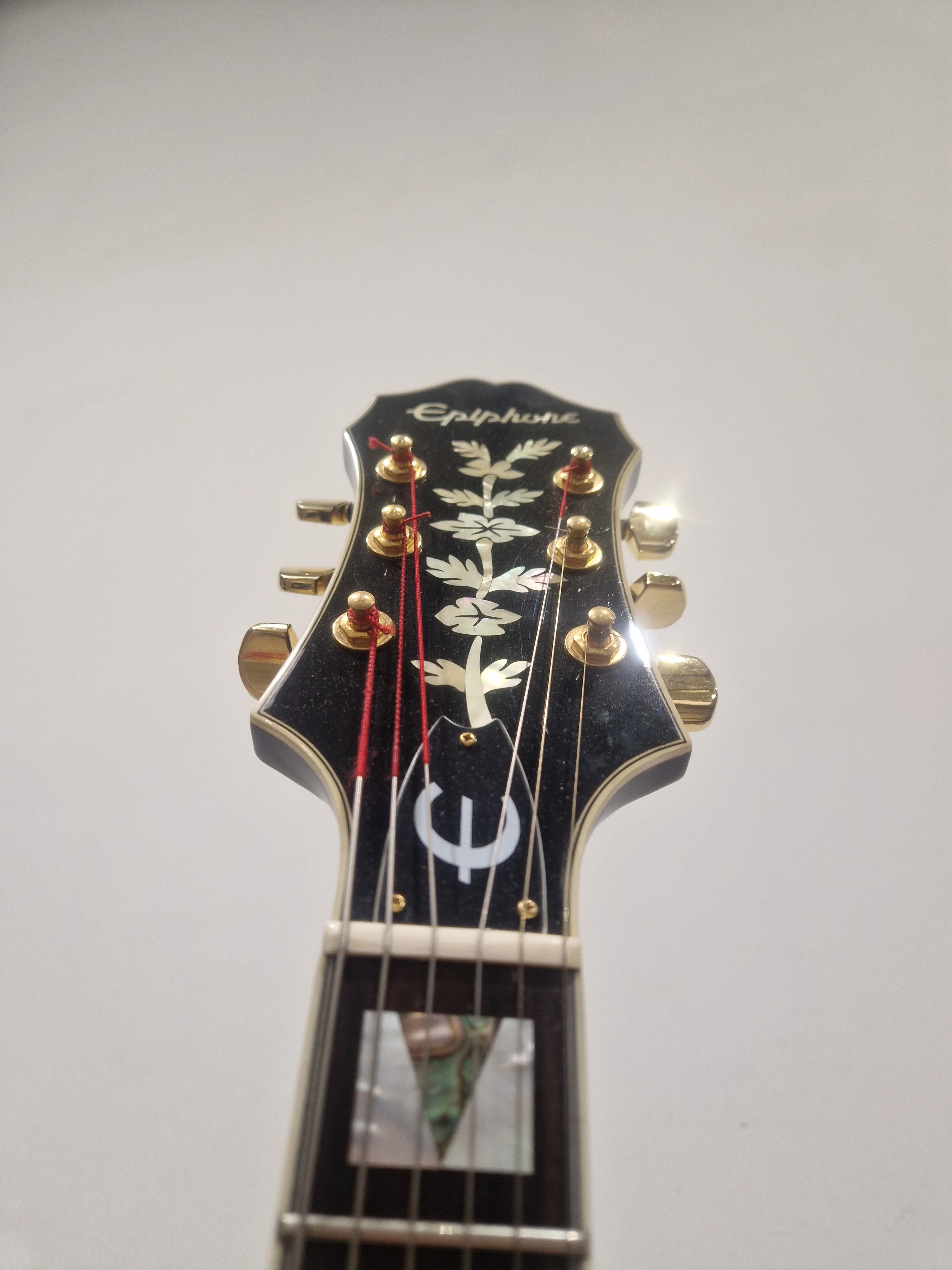 Epiphone Broadway - Semi-Hollow Electric Guitar - Sunburst - Good/Refurbished w/ Hard Case - Image 7