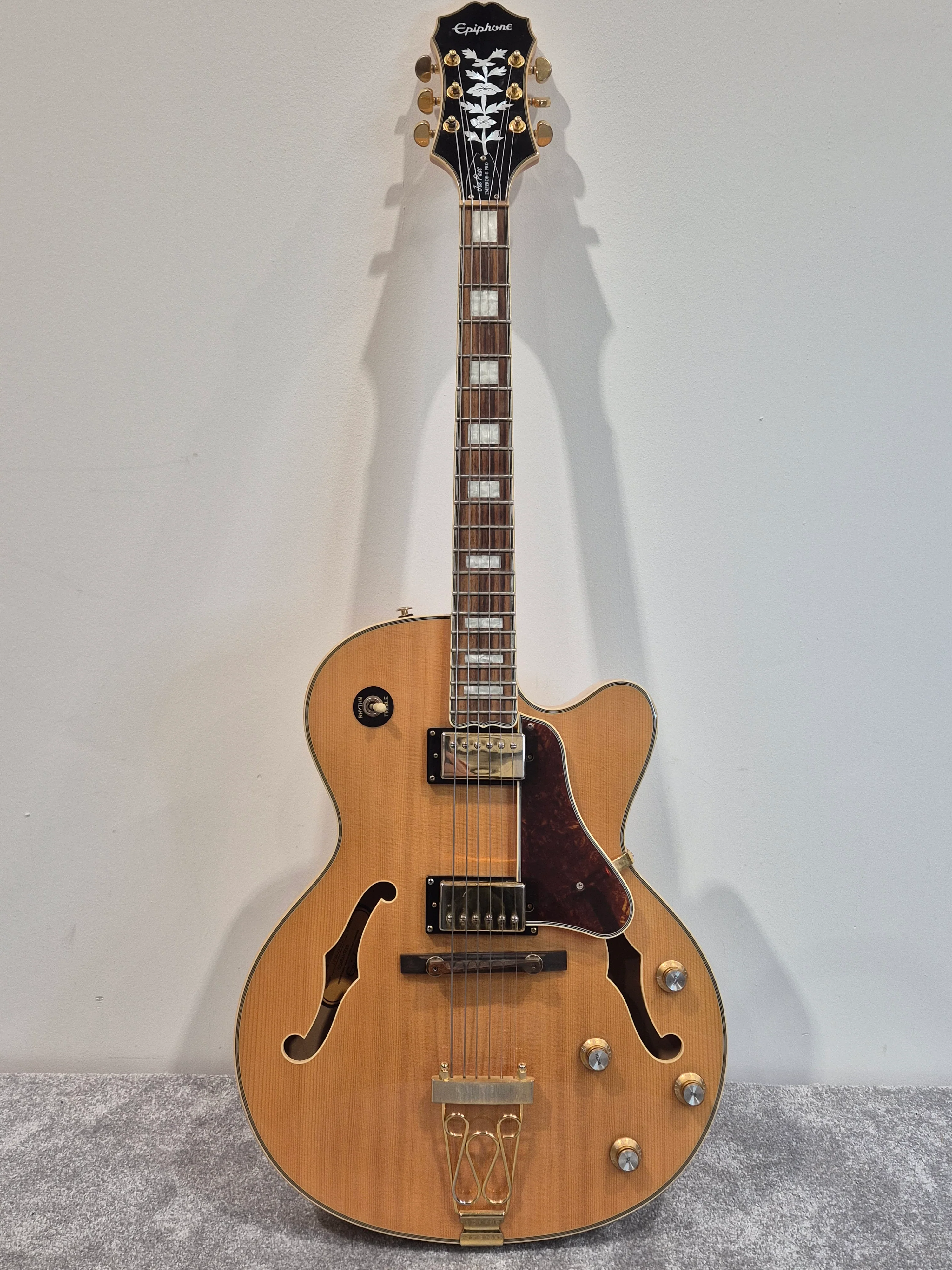 Epiphone Joe Pass Emperor II - Electric Guitar w/ Hard Case - Mint - Image 10