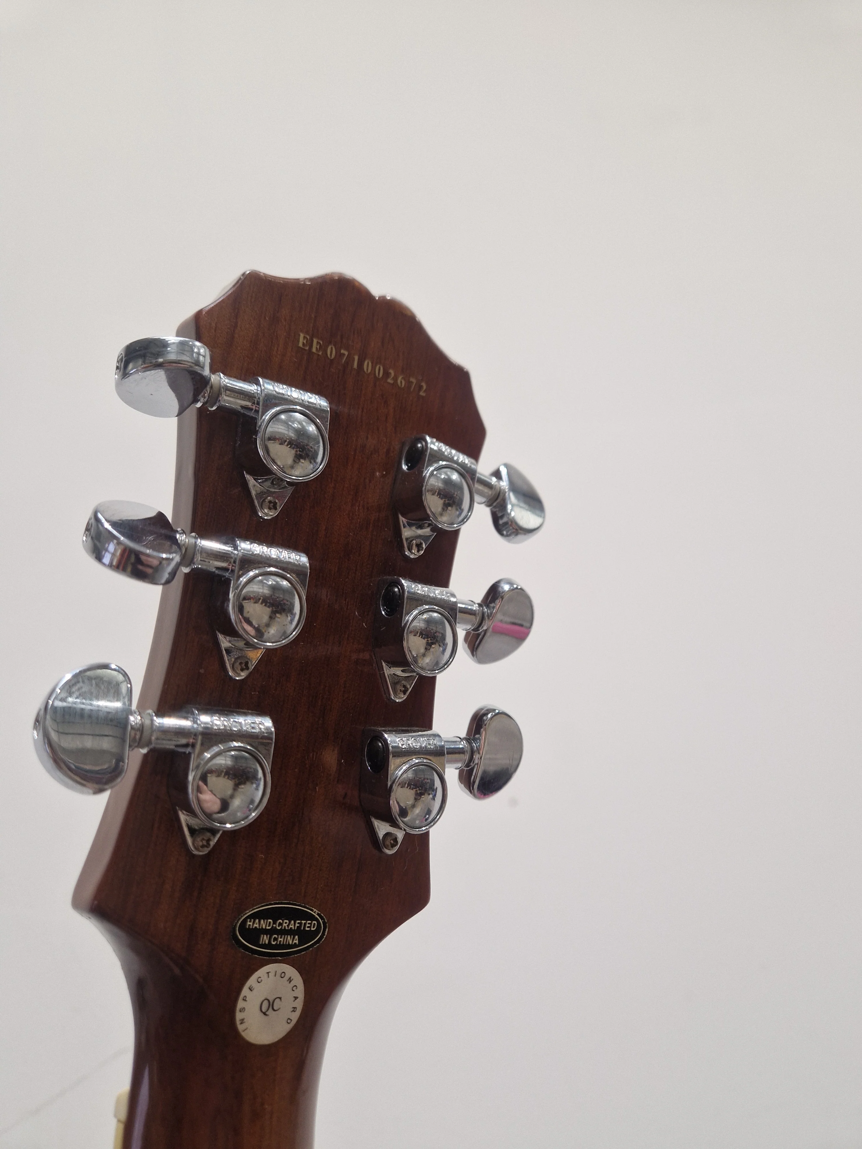 Epiphone Les Paul Honeyburst 2010 - Good w/ Hard Case & Full setup - Image 7