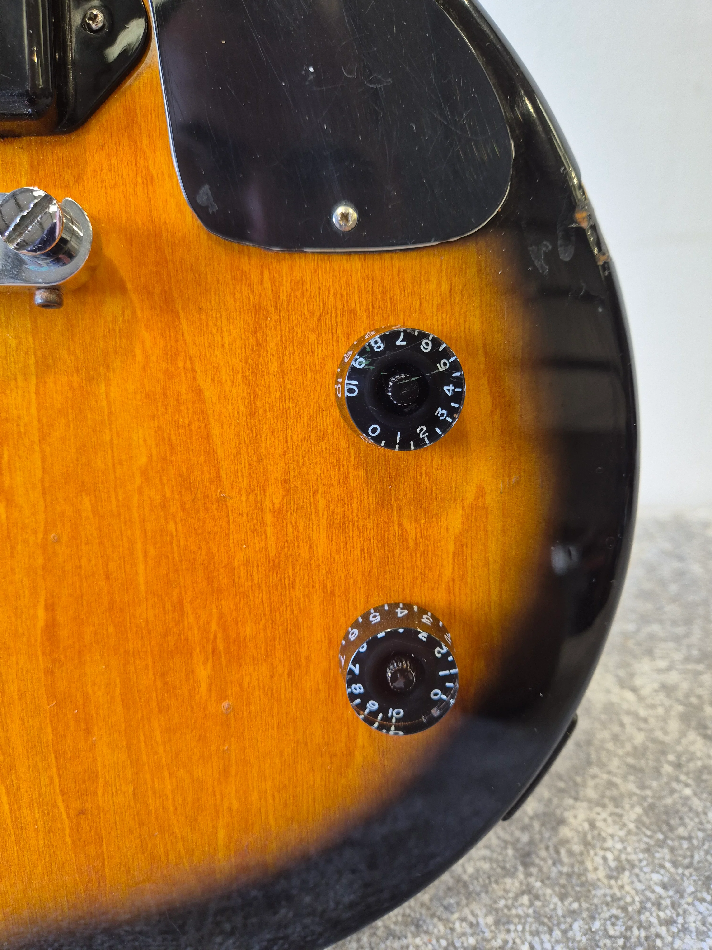 Epiphone Les Paul Junior - Electric Guitar w/ Soft Gig Bag - Image 3