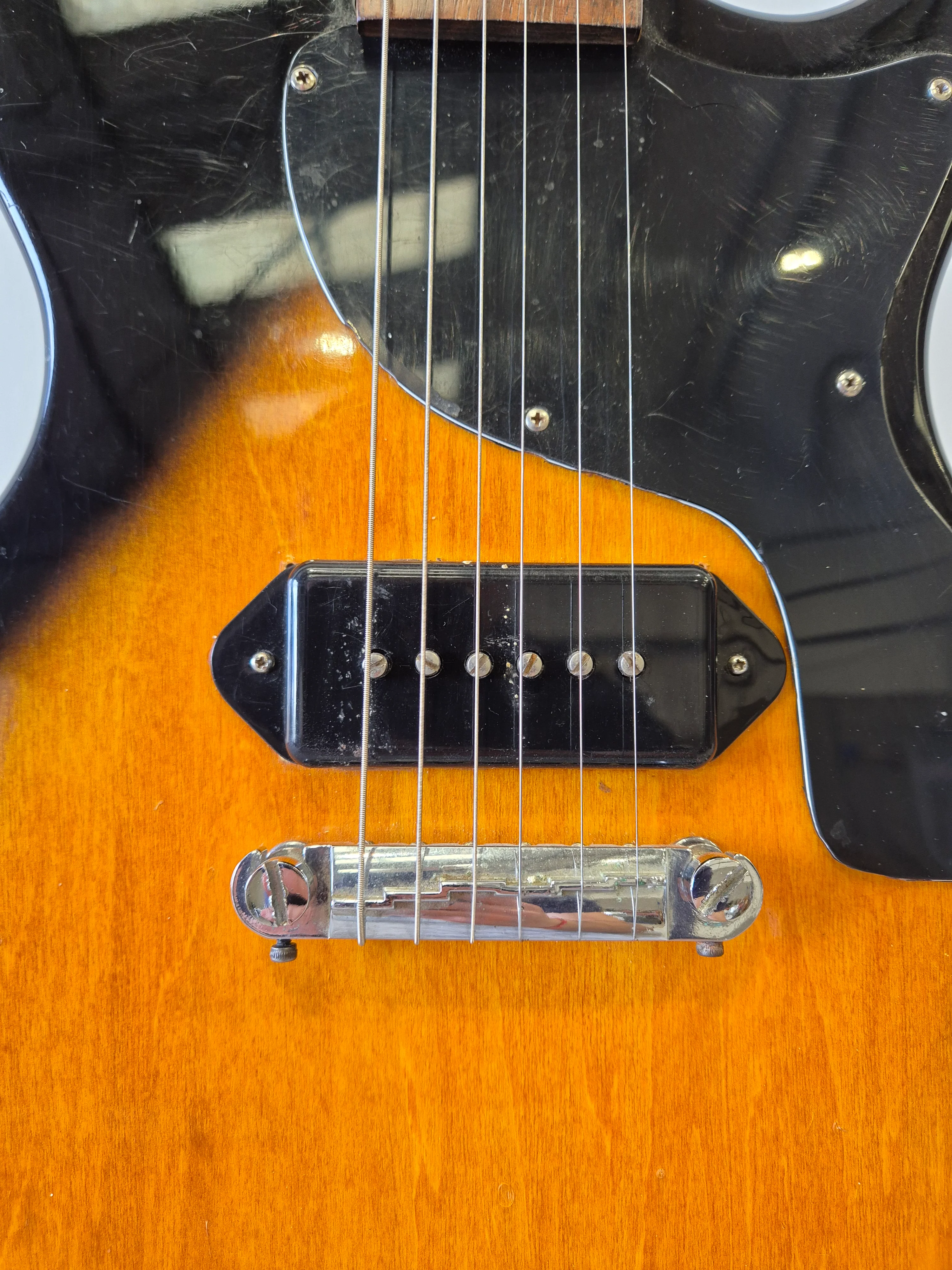 Epiphone Les Paul Junior - Electric Guitar w/ Soft Gig Bag - Image 4