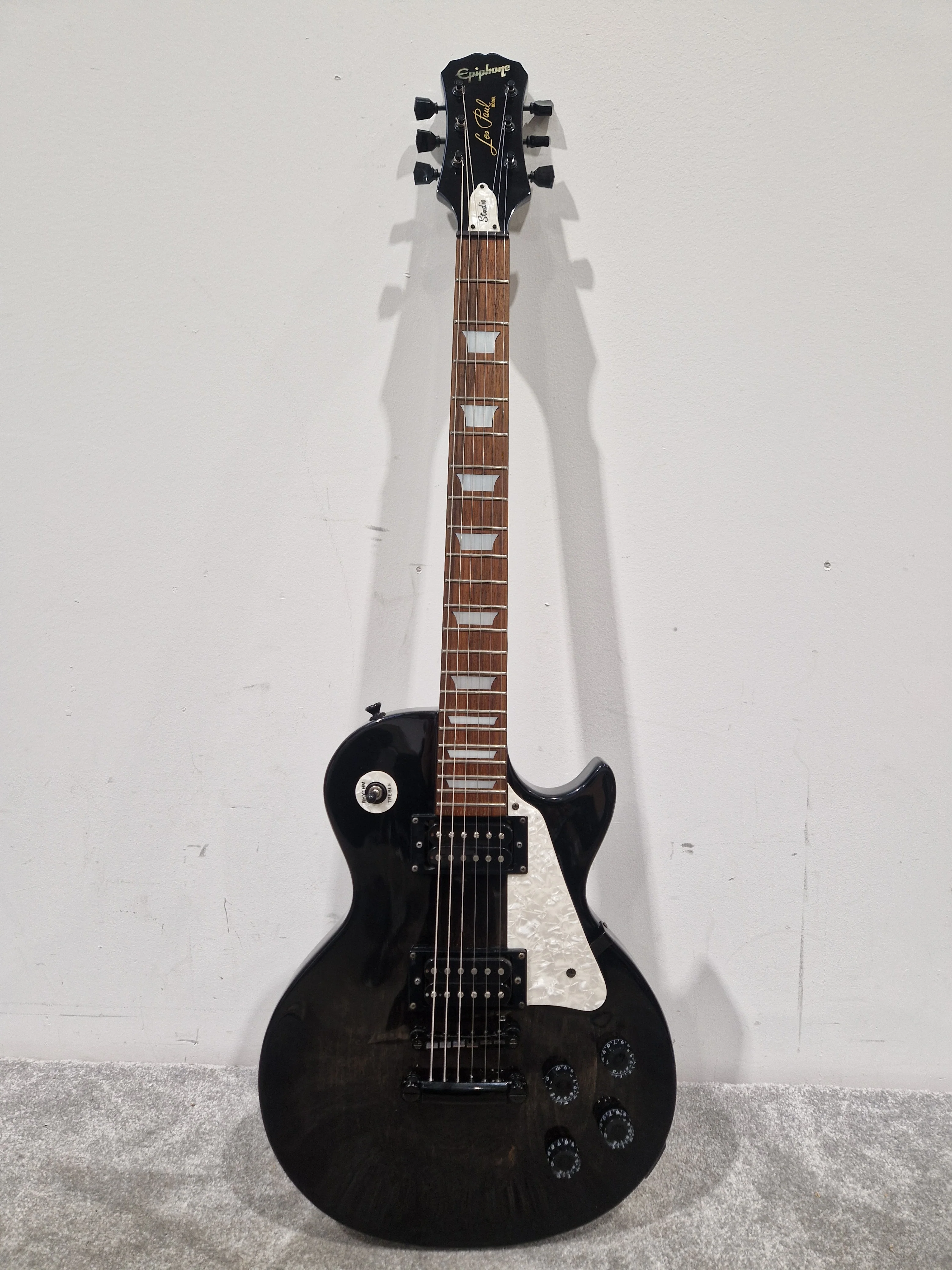 Epiphone Les Paul Studio Ebony - Solid Body Electric Guitar - Excellent w/ Full Set up - Image 3
