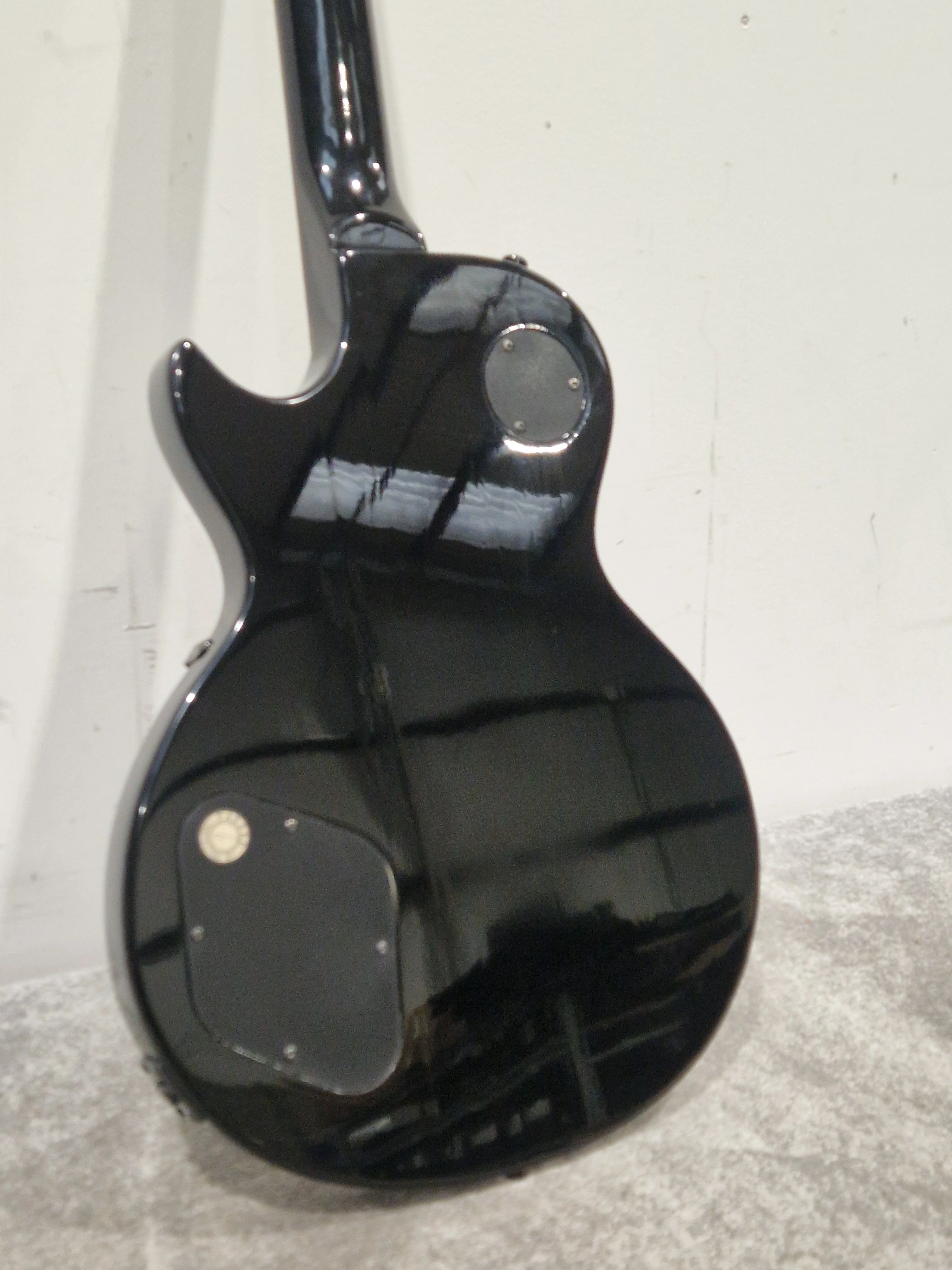 Epiphone Les Paul Studio Ebony - Solid Body Electric Guitar - Excellent w/ Full Set up - Image 9