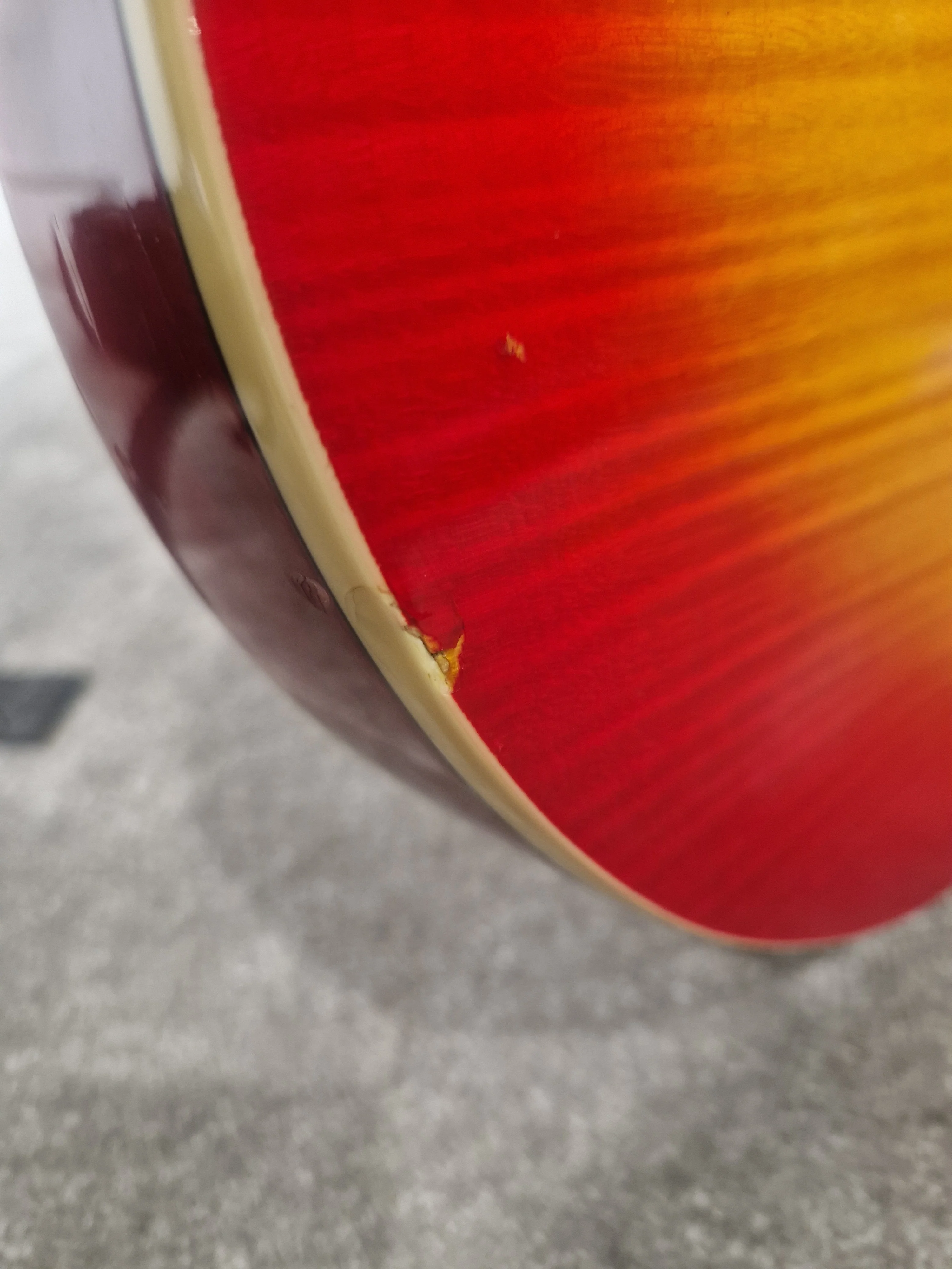 Epiphone Les Paul Standard Sunburst - Mahogany Body, Rosewood Fretboard - Good w/ Stagg soft case - Image 5