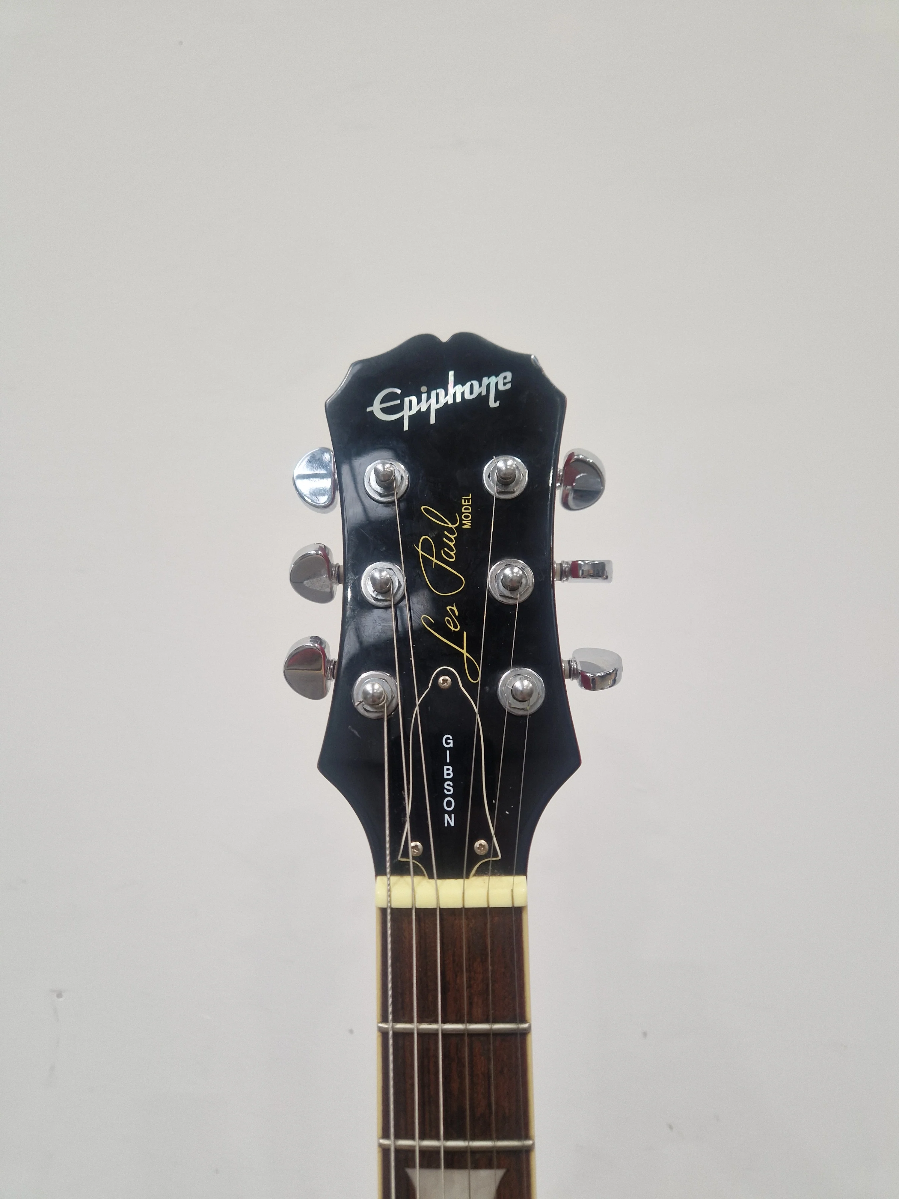Epiphone Les Paul Standard Sunburst - Mahogany Body, Rosewood Fretboard - Good w/ Stagg soft case - Image 6