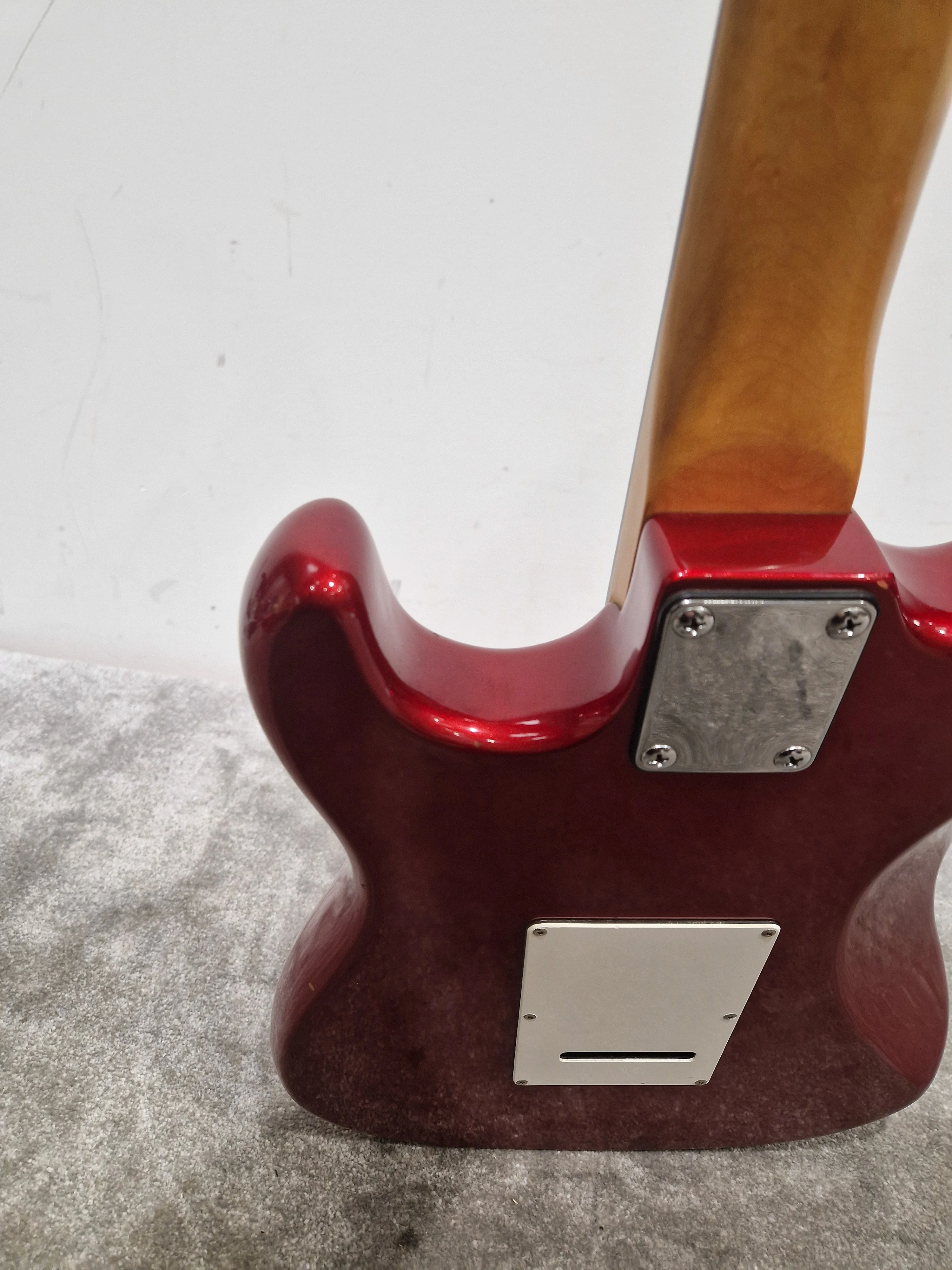Epiphone Stratocaster Style - Electric Guitar - Red - Good w/ Hard Case - Image 16