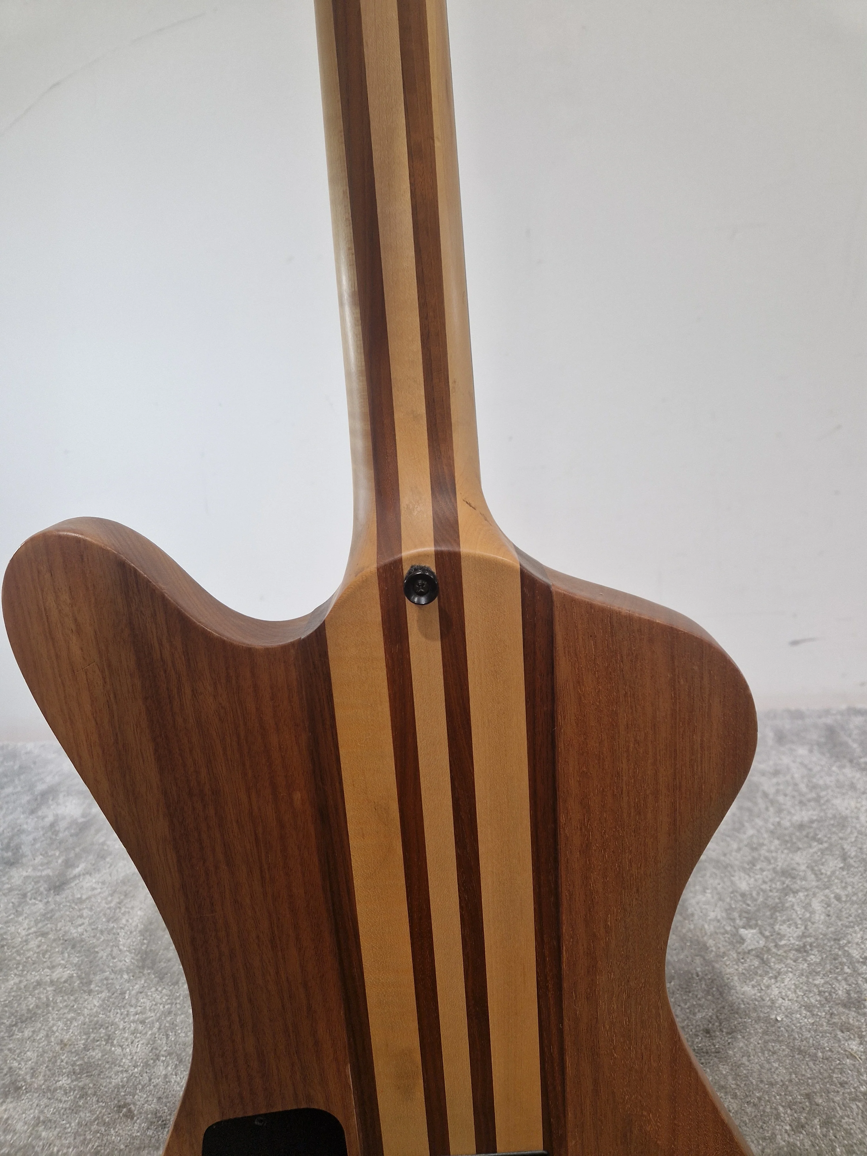 Epiphone T-BIRD Pro - Active Bass Guitar - Excellent - Image 4