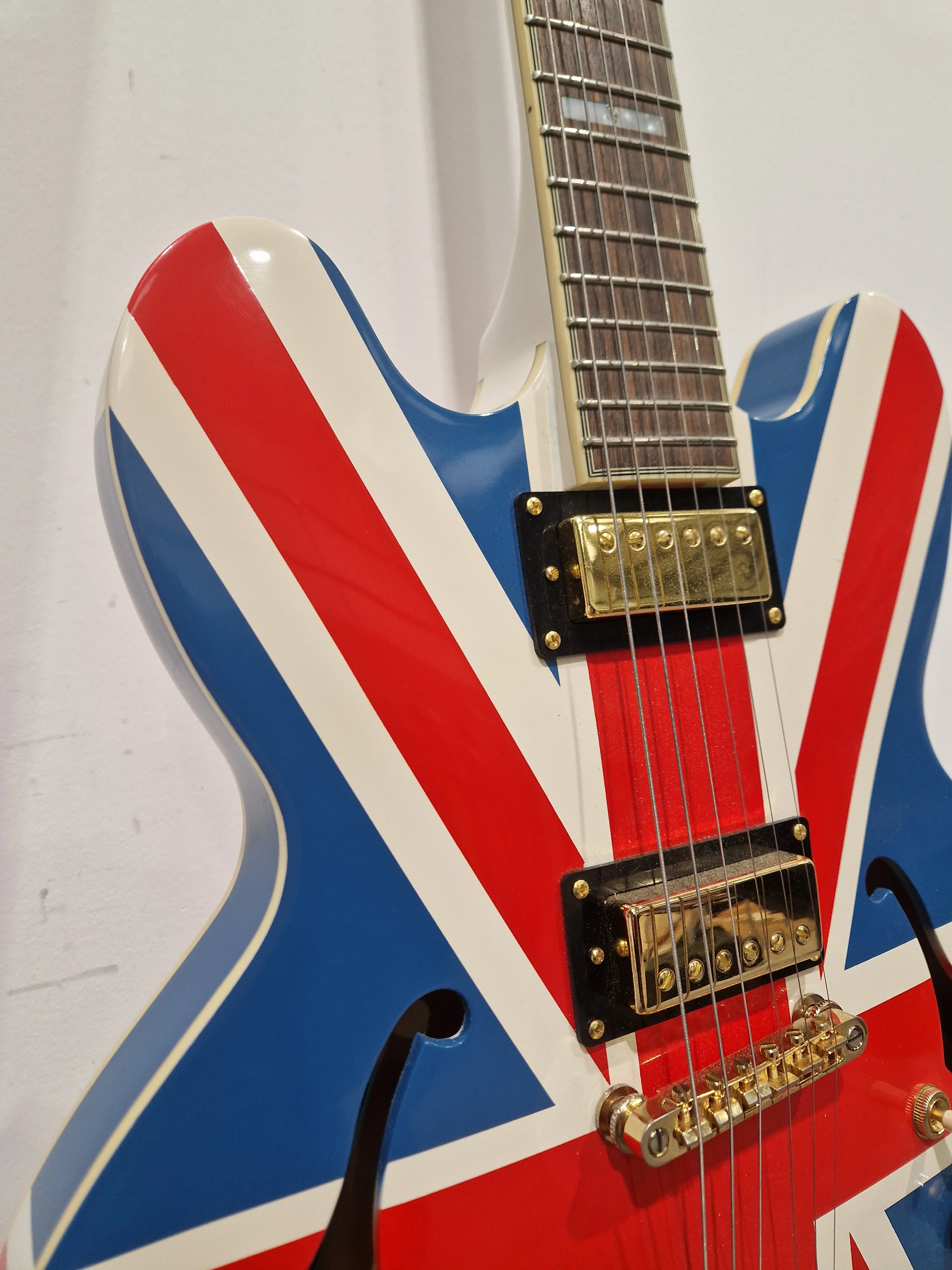 Epiphone Union Jack - Semi-Hollow Electric Guitar - Union Jack Finish - Good w/ Hard Case & Certification - Image 10
