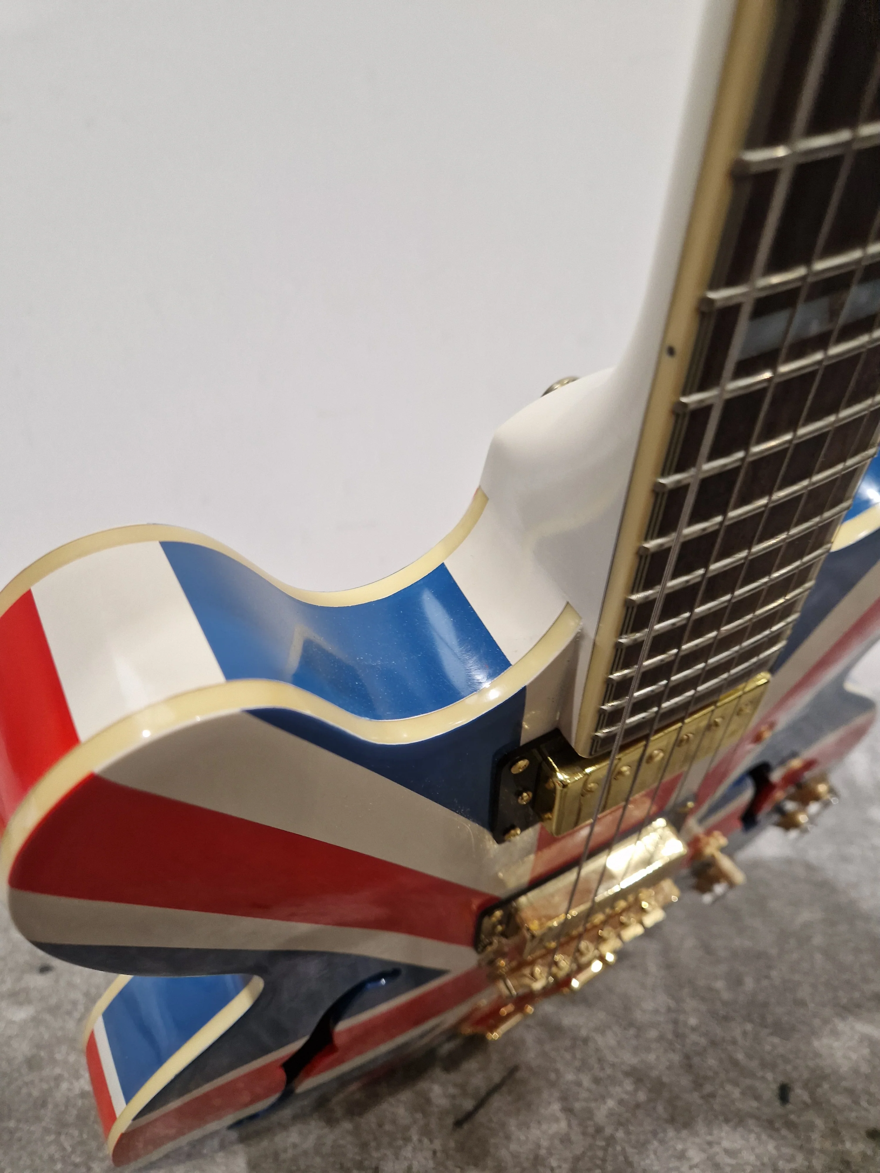 Epiphone Union Jack - Semi-Hollow Electric Guitar - Union Jack Finish - Good w/ Hard Case & Certification - Image 14