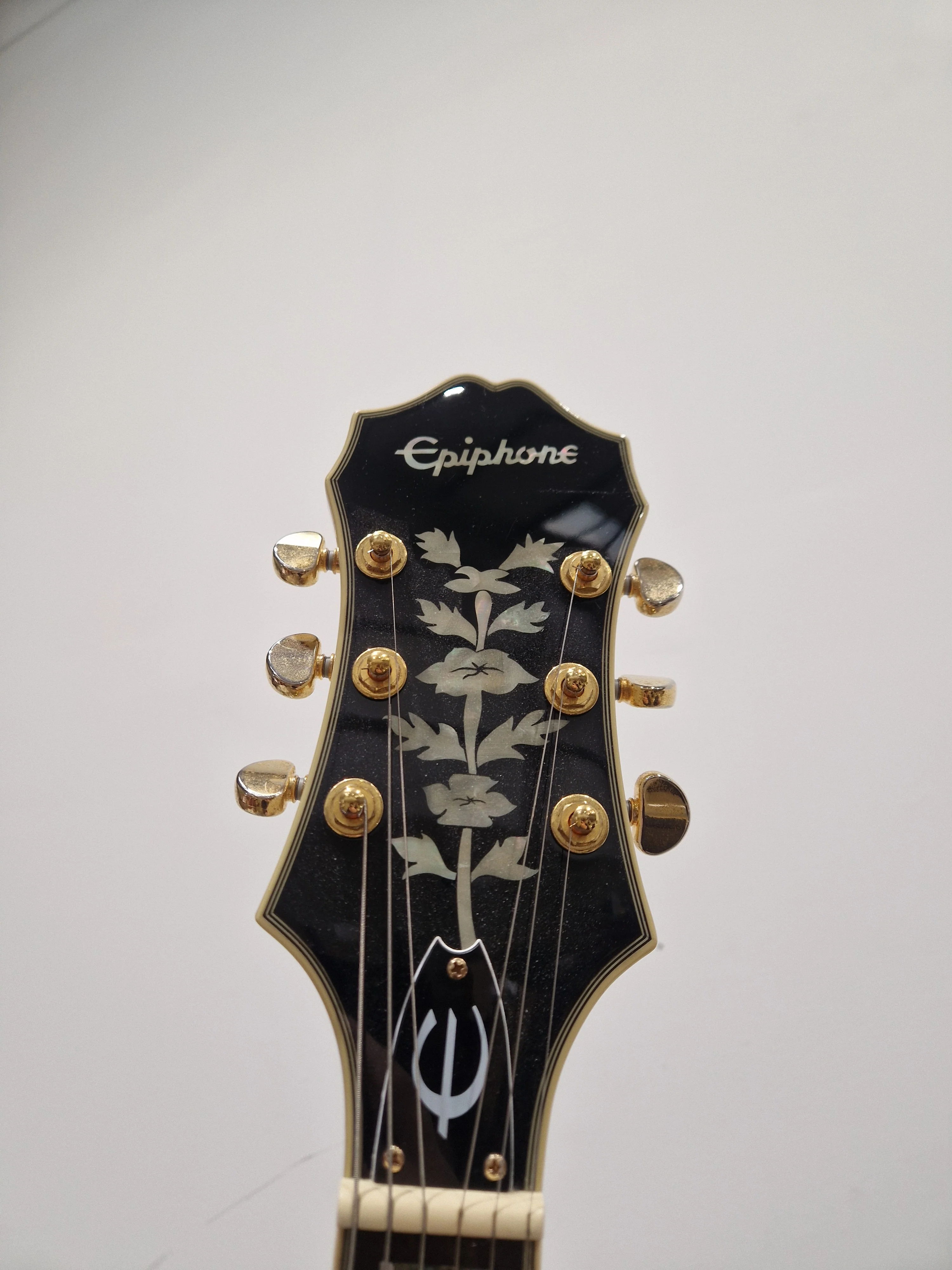 Epiphone Union Jack - Semi-Hollow Electric Guitar - Union Jack Finish - Good w/ Hard Case & Certification - Image 17