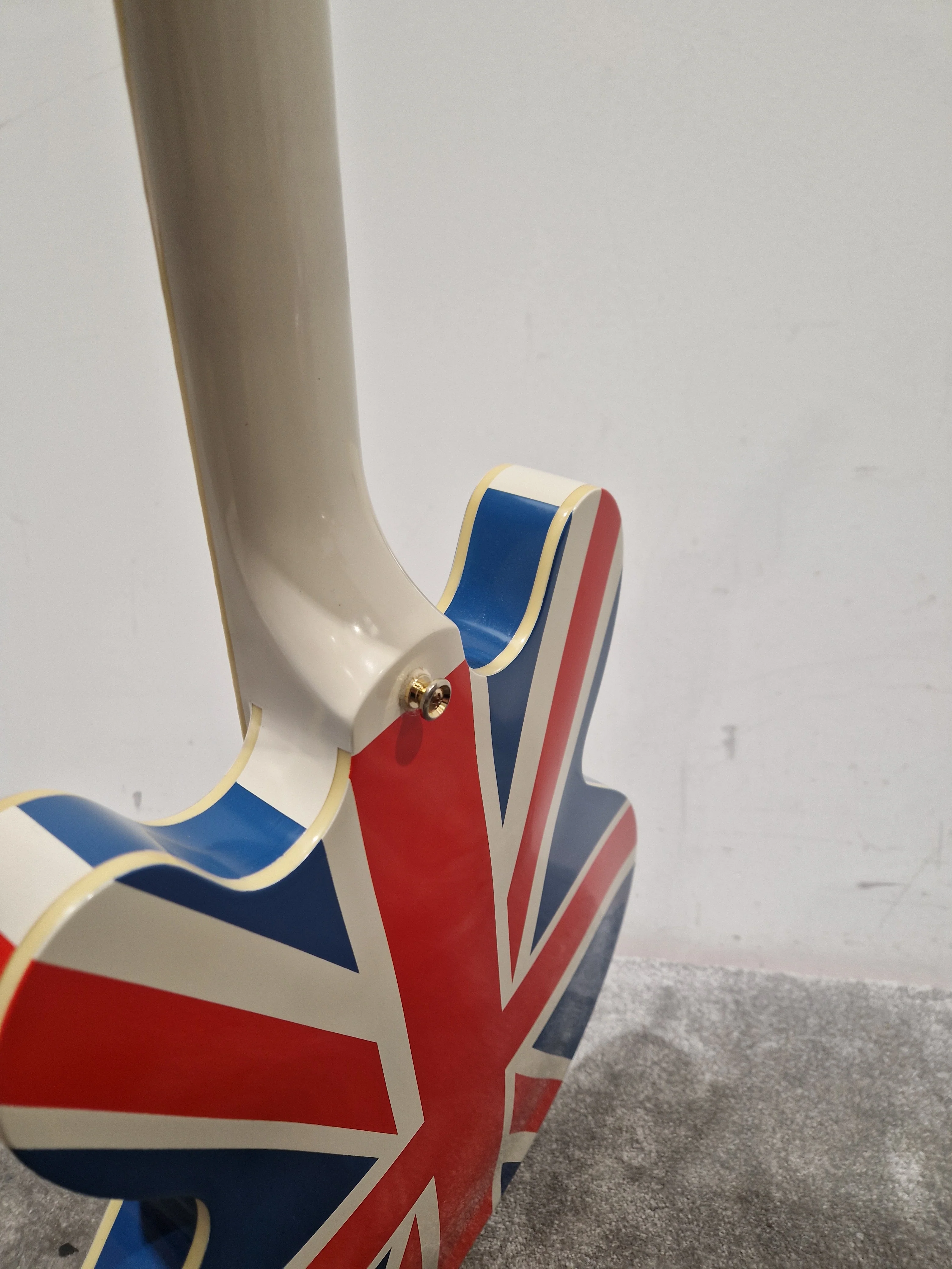 Epiphone Union Jack - Semi-Hollow Electric Guitar - Union Jack Finish - Good w/ Hard Case & Certification - Image 18