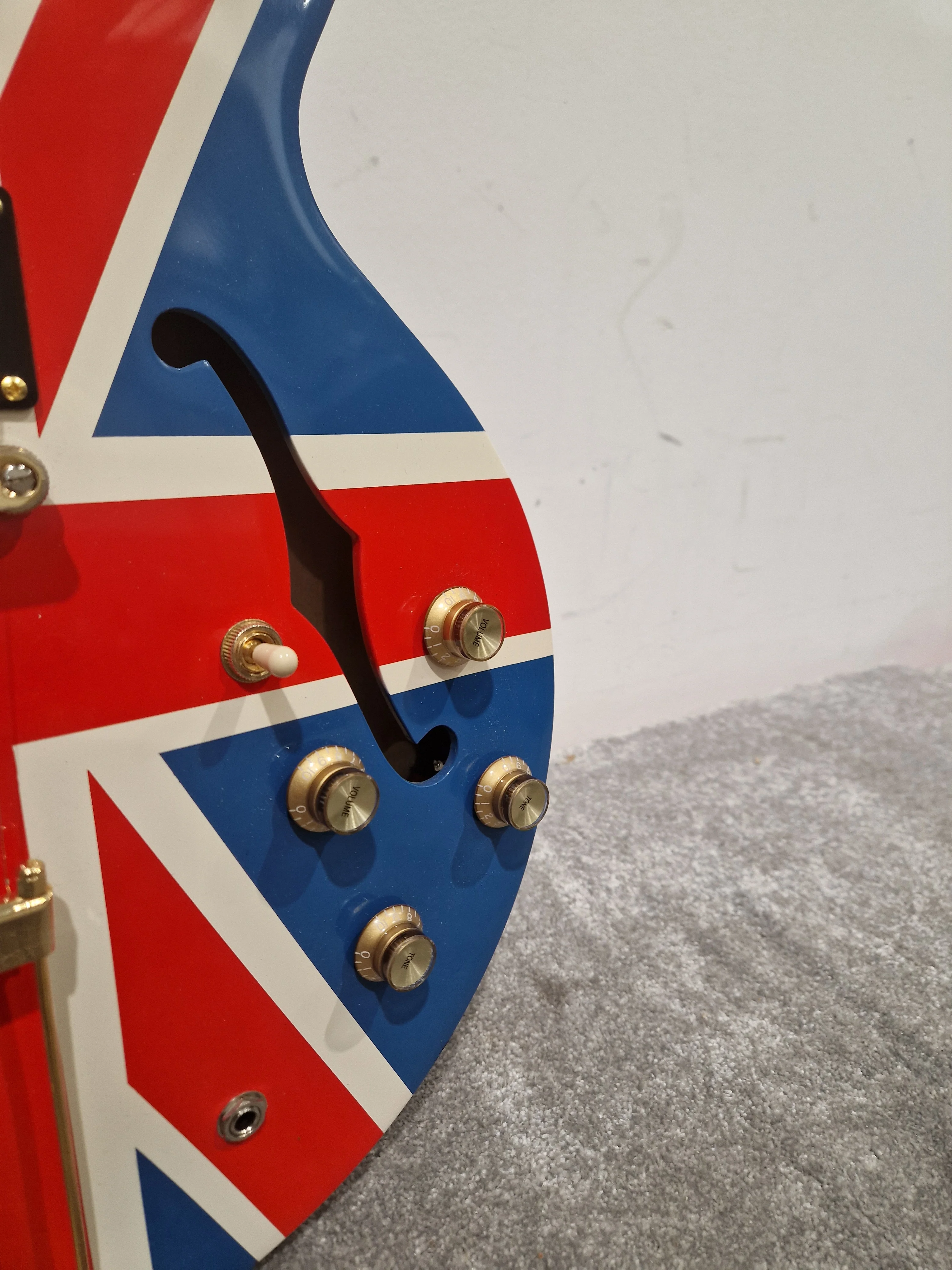 Epiphone Union Jack - Semi-Hollow Electric Guitar - Union Jack Finish - Good w/ Hard Case & Certification - Image 8