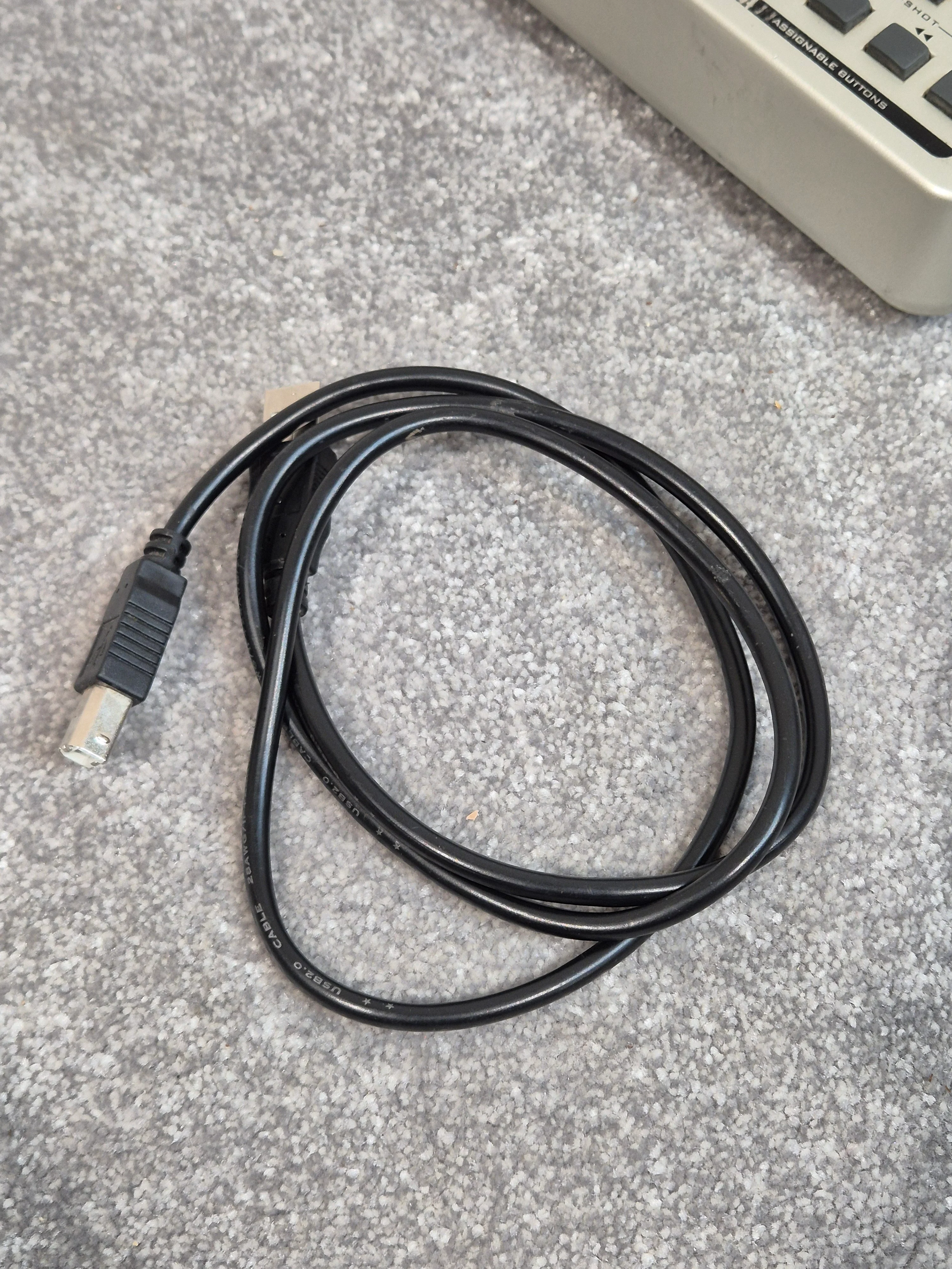 Evolution UC33 - PC/MIDI Hardware Controller - Image 10