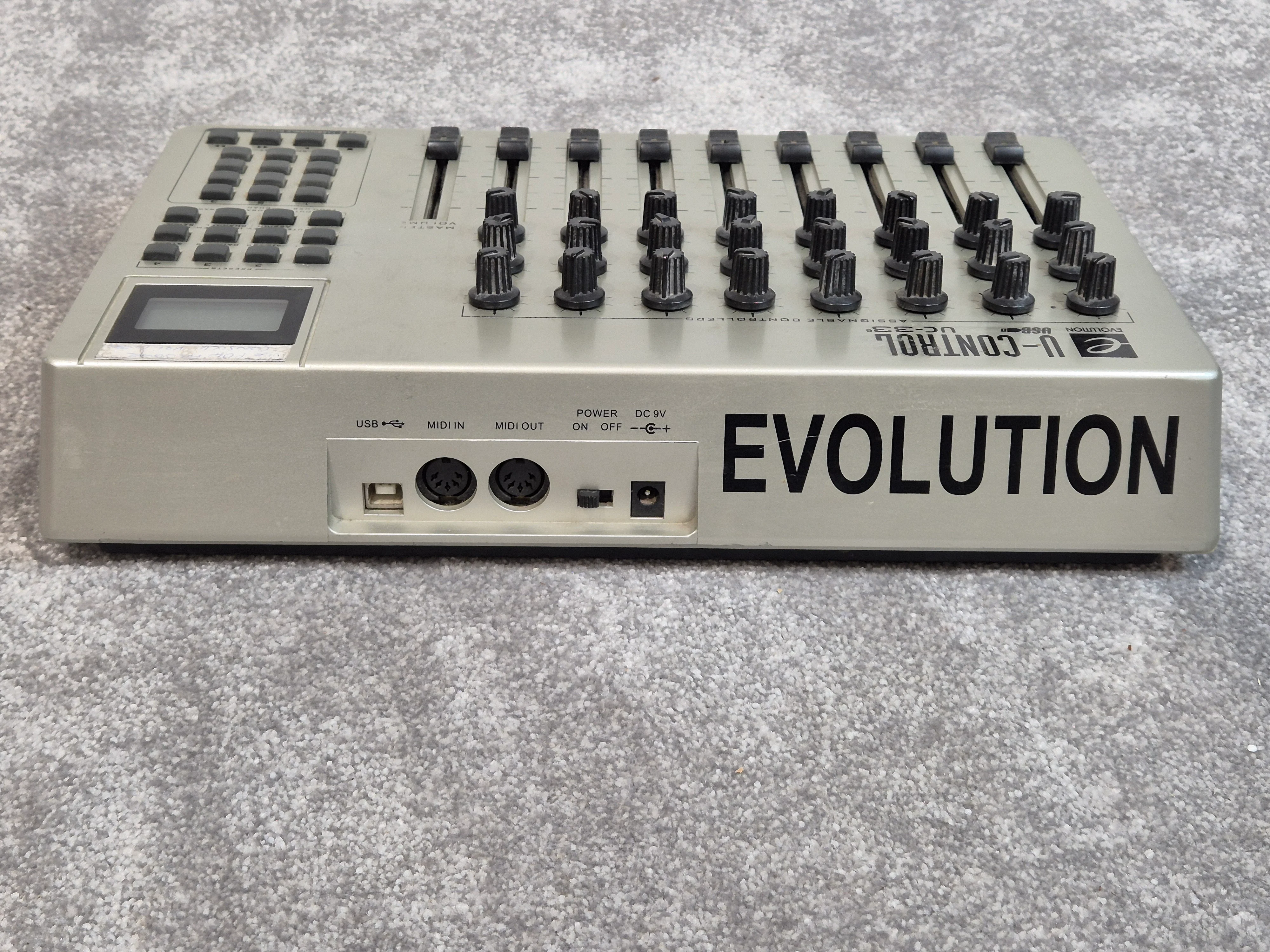 Evolution UC33 - PC/MIDI Hardware Controller - Image 6