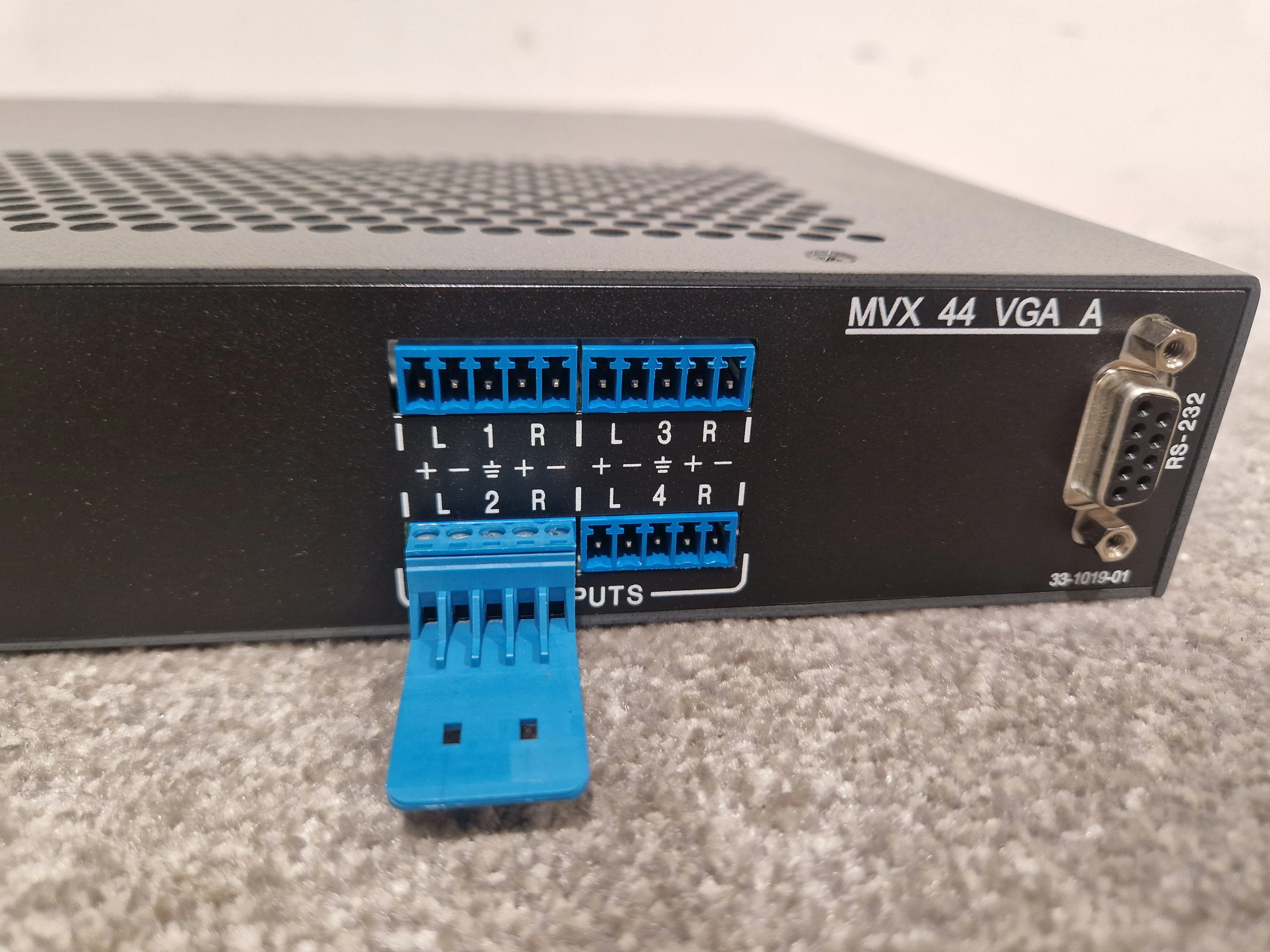 Extron MVX 44 Vga A Matrix Switcher - 4x4 VGA Matrix, High Resolution - Excellent w/ Original Box & Power Supply & Manuals - Image 12