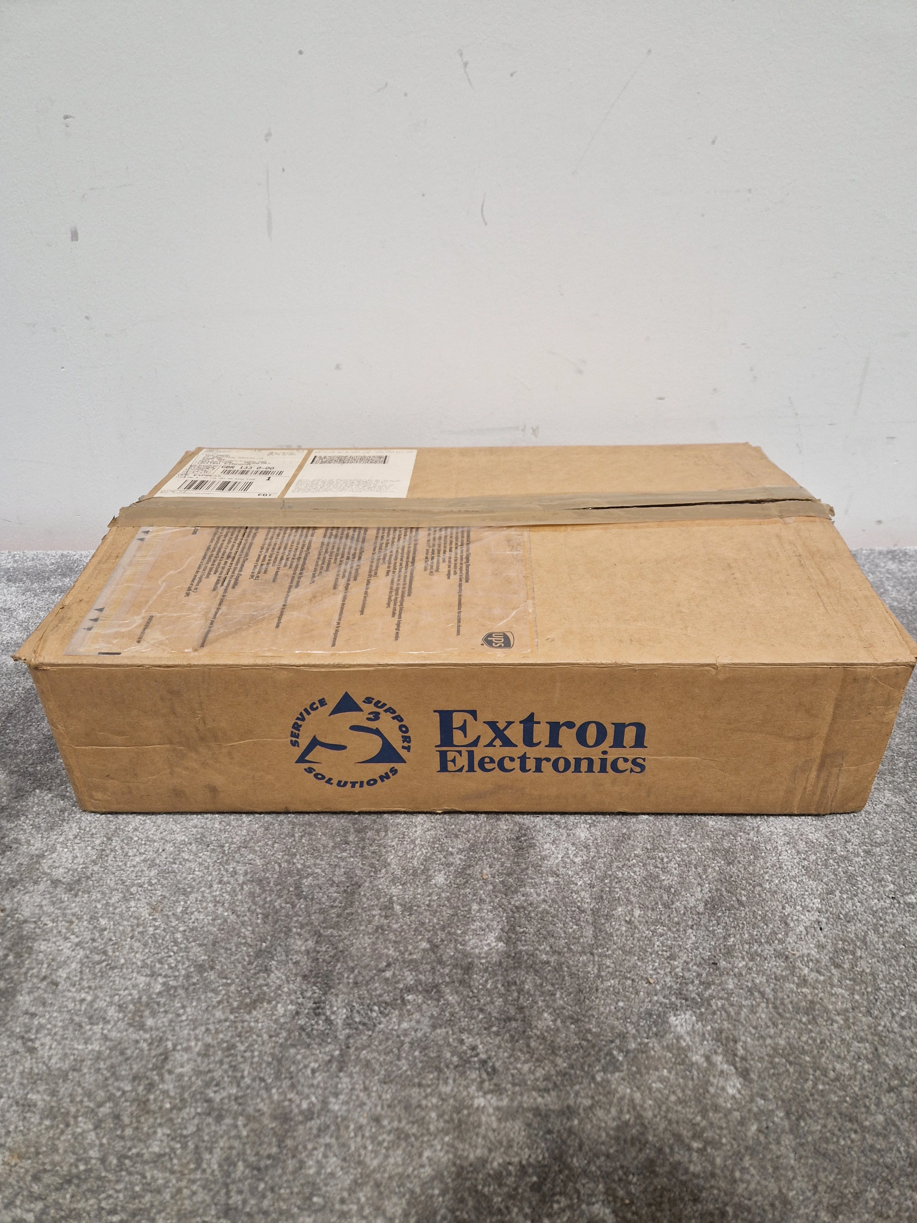 Extron MVX 44 Vga A Matrix Switcher - 4x4 VGA Matrix, High Resolution - Excellent w/ Original Box & Power Supply & Manuals - Image 7