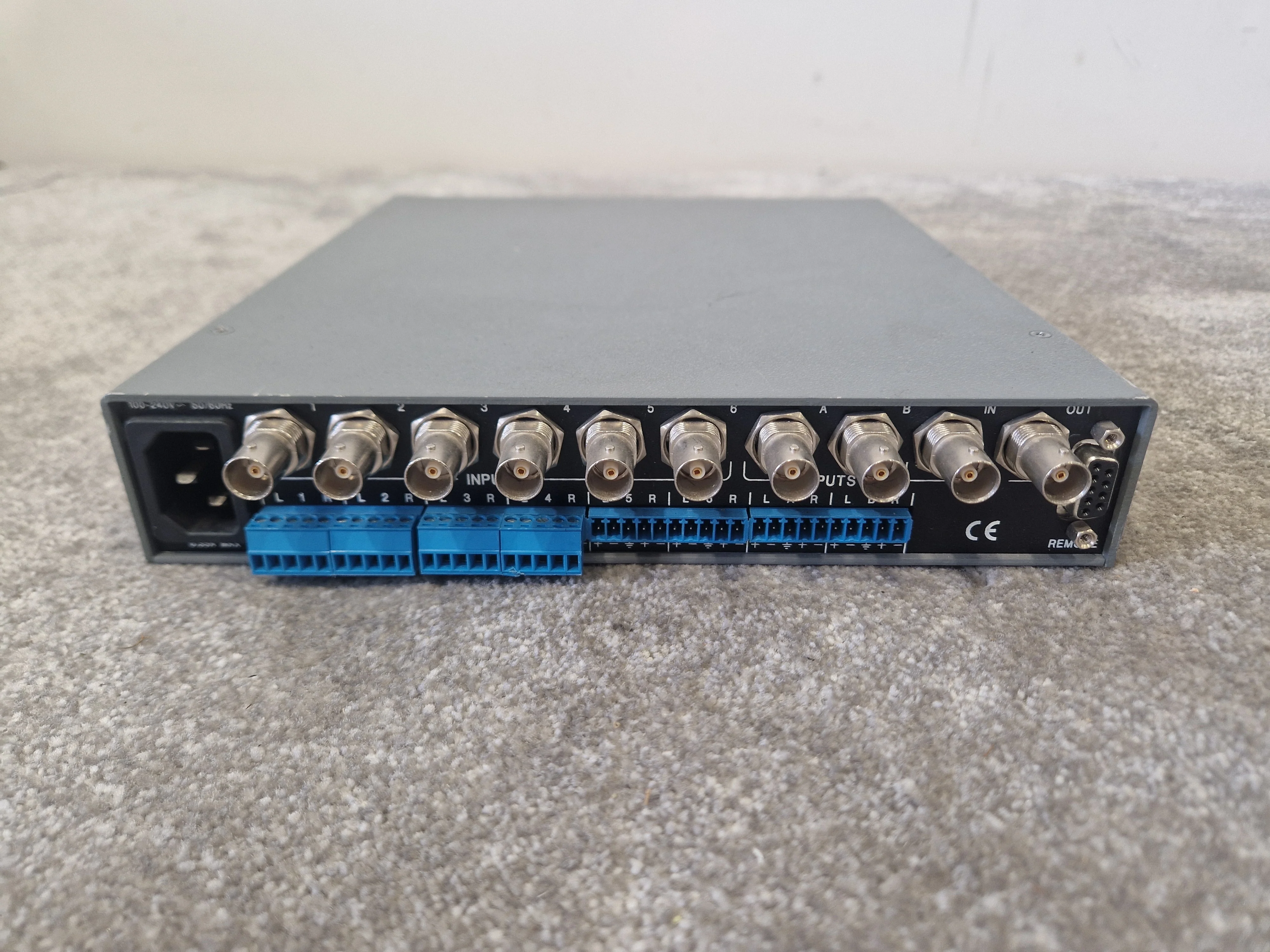 Extron SW6 AV MX Composite Switcher – 6x2 Video/Audio – Good - Image 2
