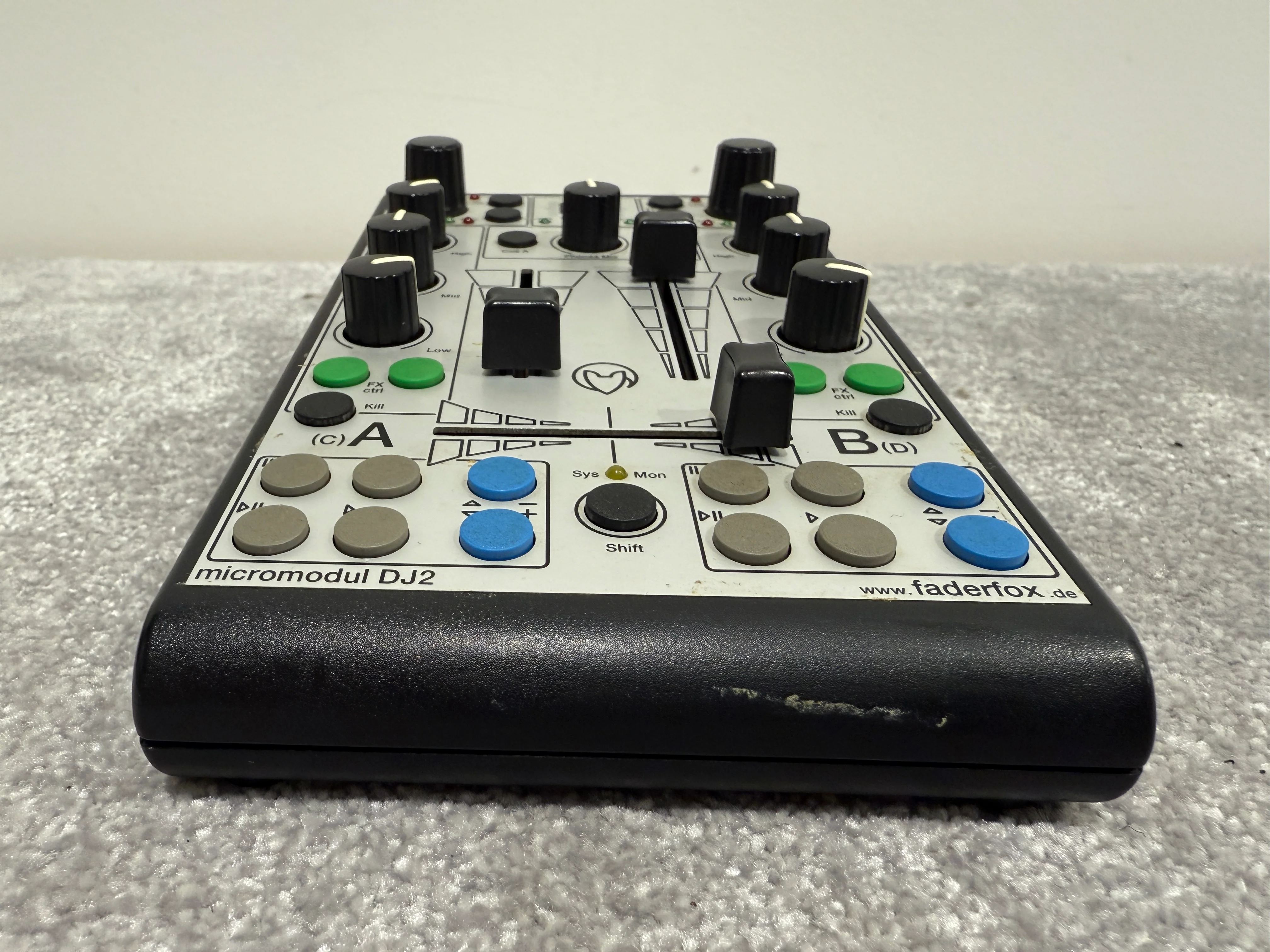 Faderfox Micromodul DJ2 - DJ Controller with Power Supply - Image 2