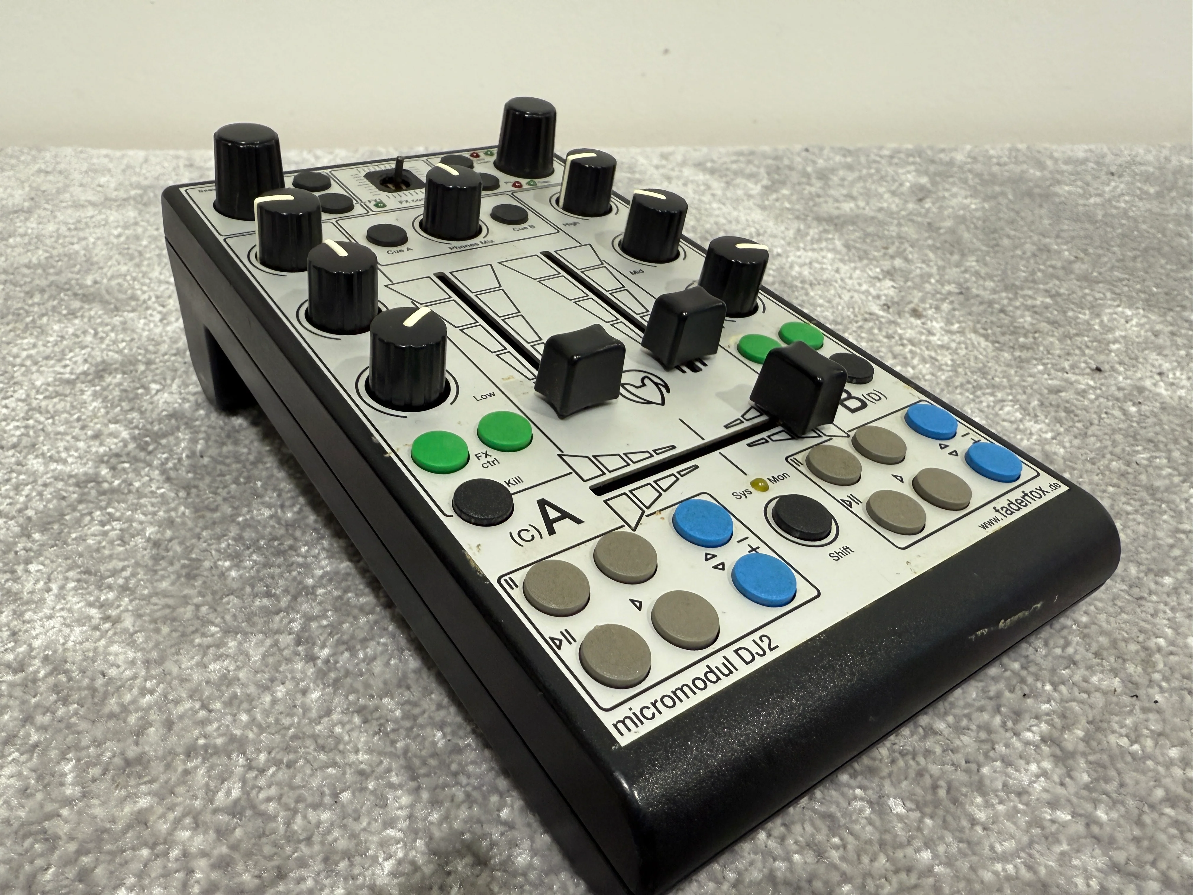 Faderfox Micromodul DJ2 - DJ Controller with Power Supply - Image 8