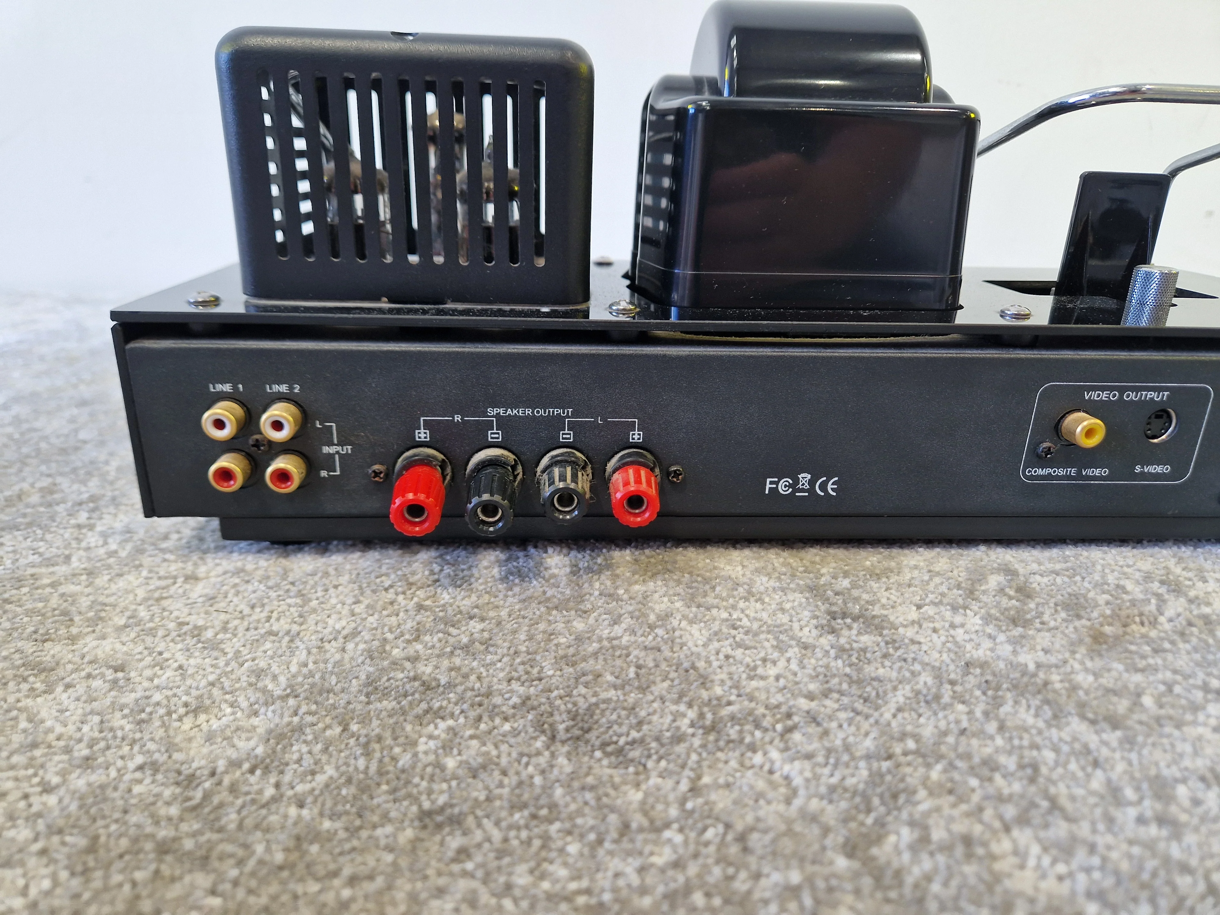 Fatman Carbon iTube Valve Amp with iPod Dock – Hybrid Tube Amplifier, Rich Analog Sound - Excellent w/ Original Box - Image 10