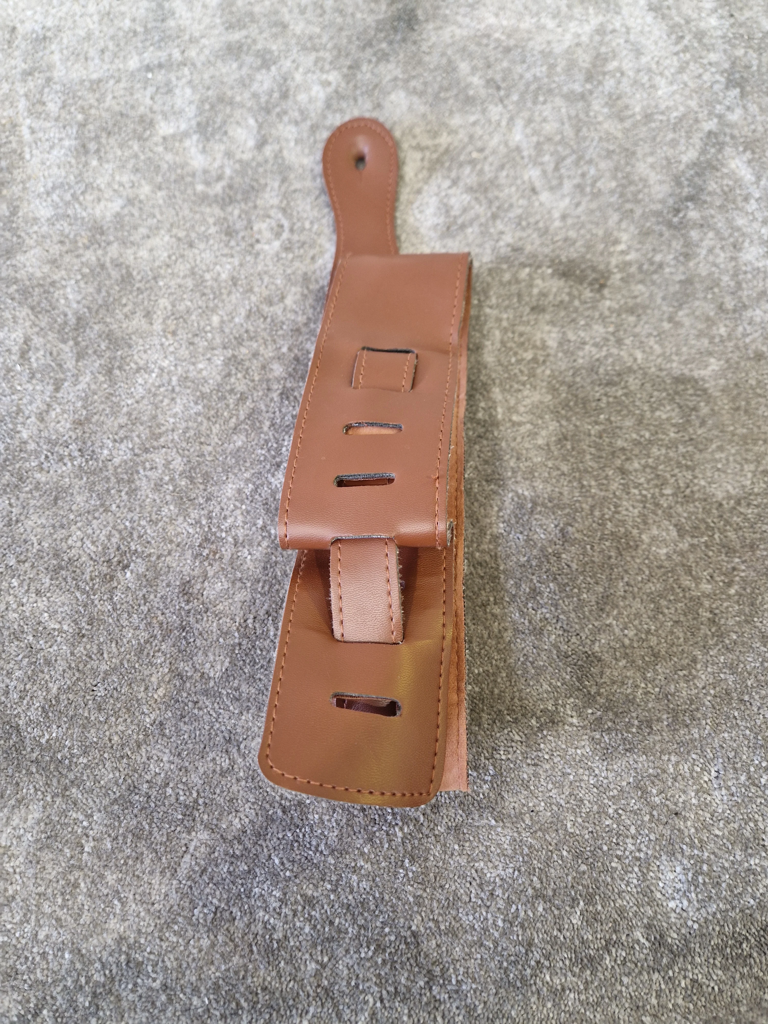 Fender 60th Diamond Anniversary Strap – Brown Leather – Excellent - Image 4