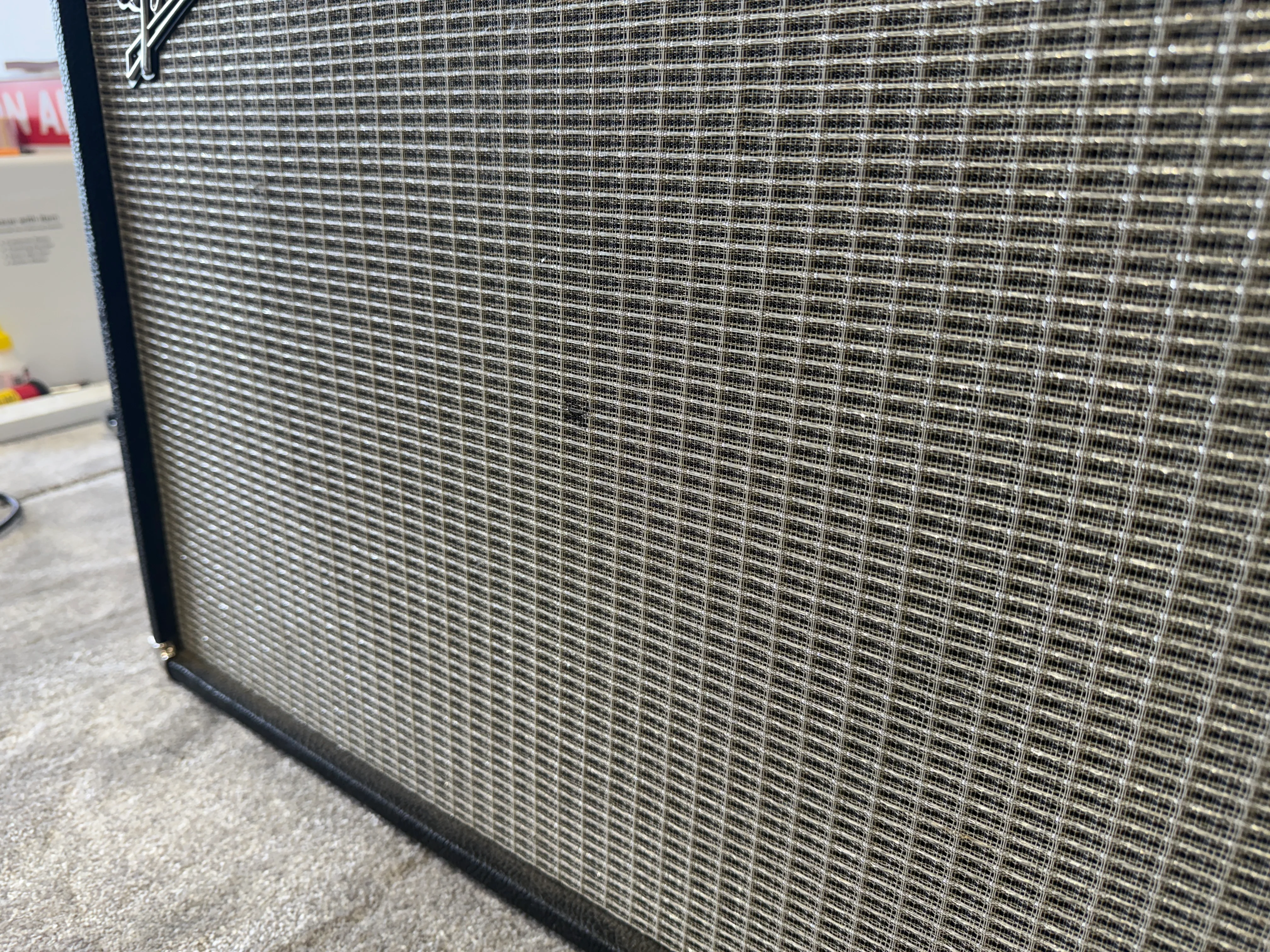 Fender '64 Vibroverb Custom Reissue Combo Amp – Hand-Wired, Excellent Condition, Vintage Tone - Image 25