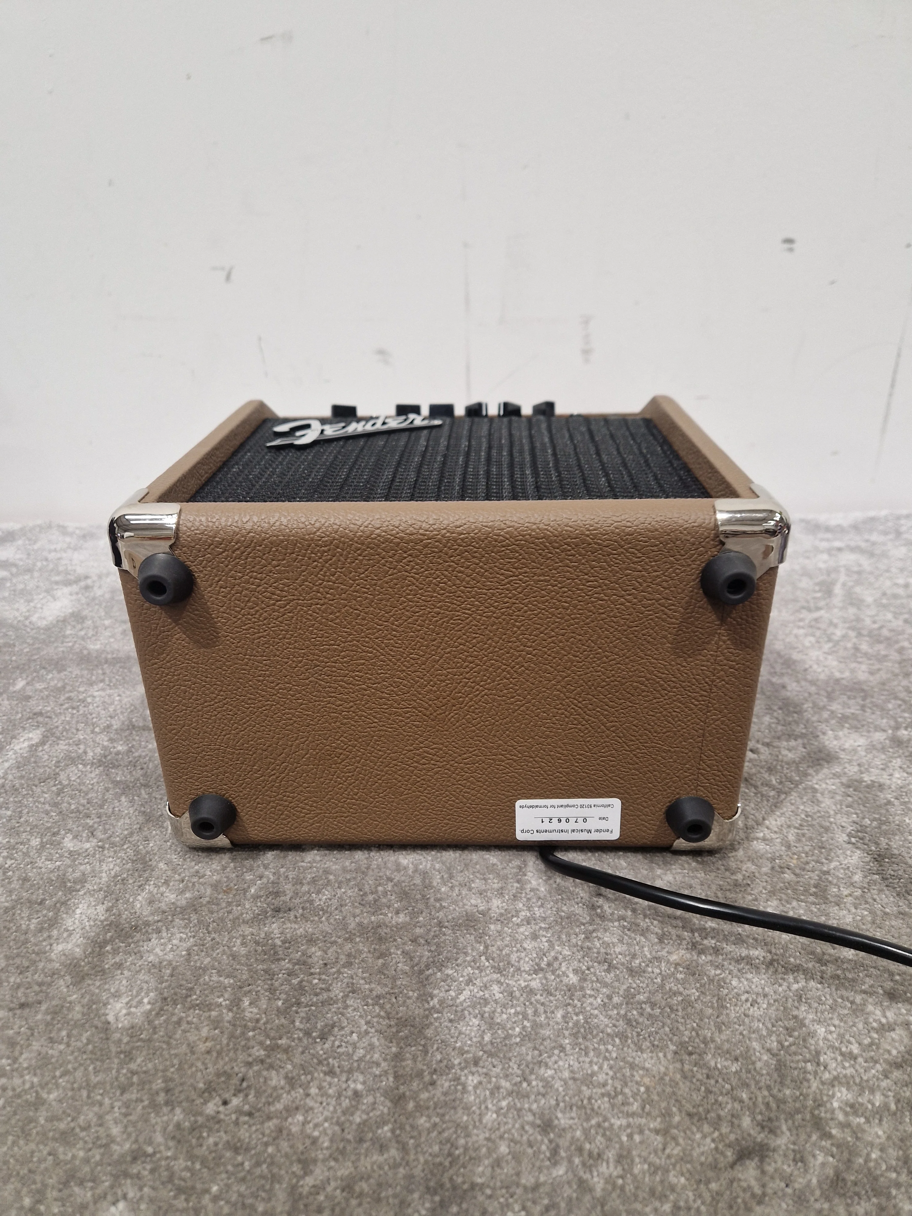 Fender Acoustasonic 15 - 15-Watt Amplifier, String Dynamics Modeling - Mint w/ Tags - Image 11