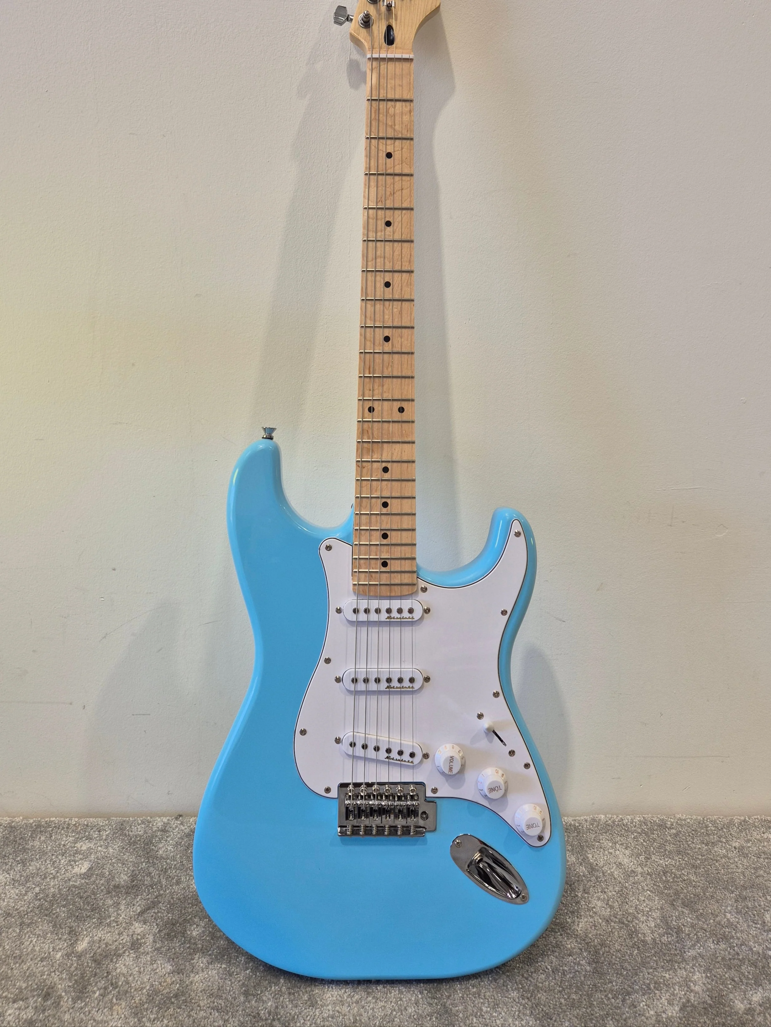 Stratocaster Style Electric Guitar in Sky Blue - Excellent - Image 2