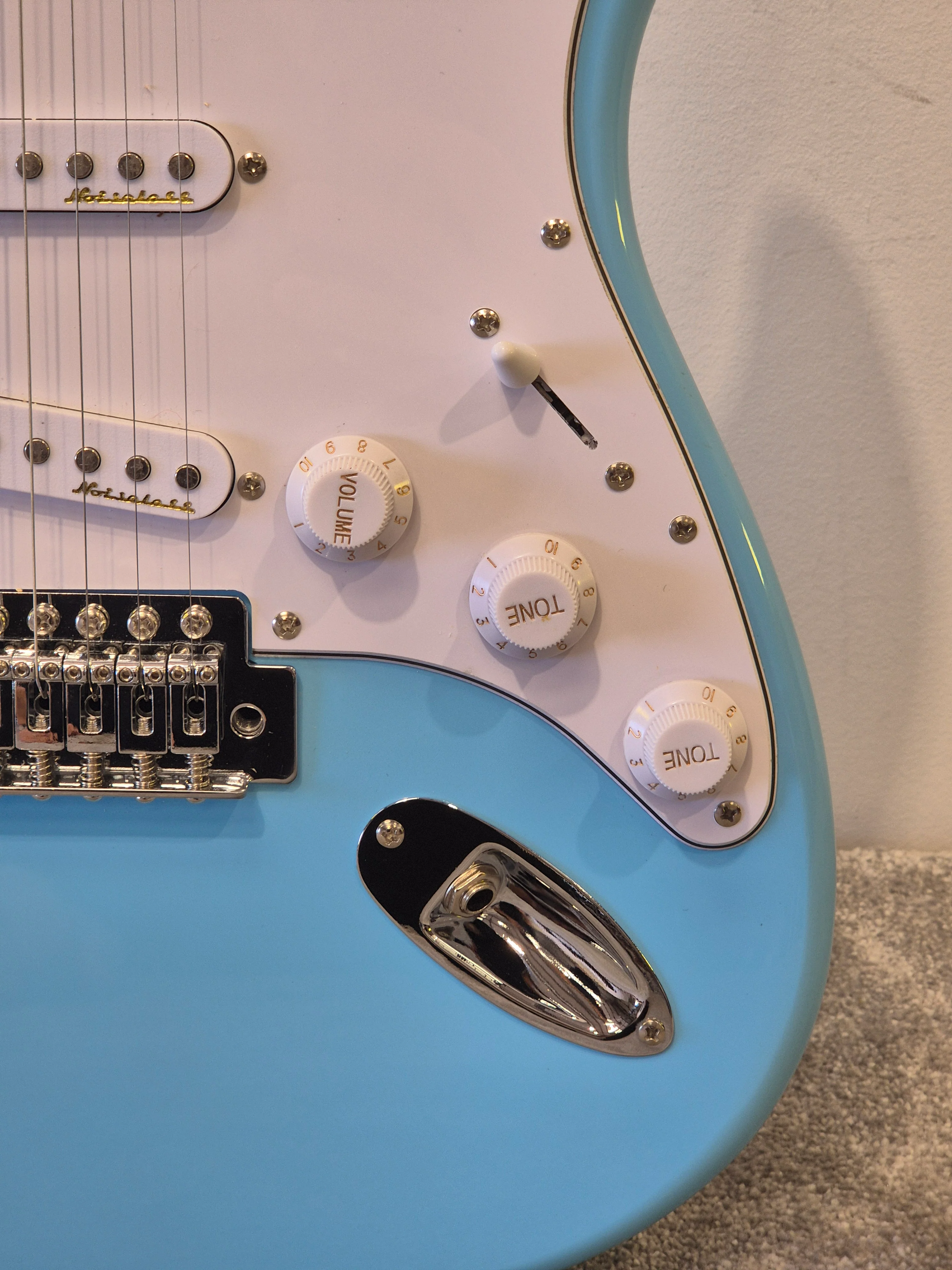 Stratocaster Style Electric Guitar in Sky Blue - Excellent - Image 3