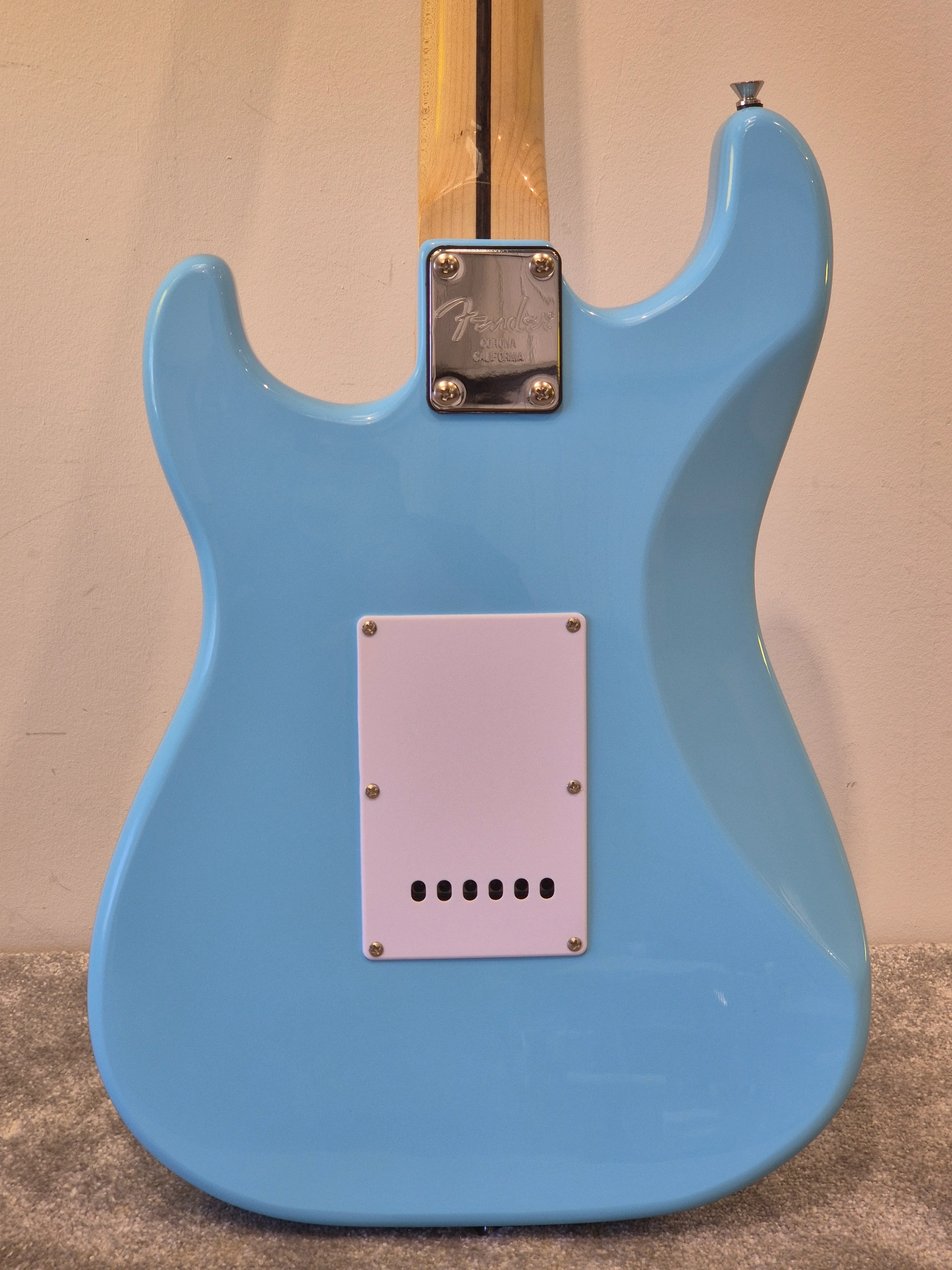 Stratocaster Style Electric Guitar in Sky Blue - Excellent - Image 7