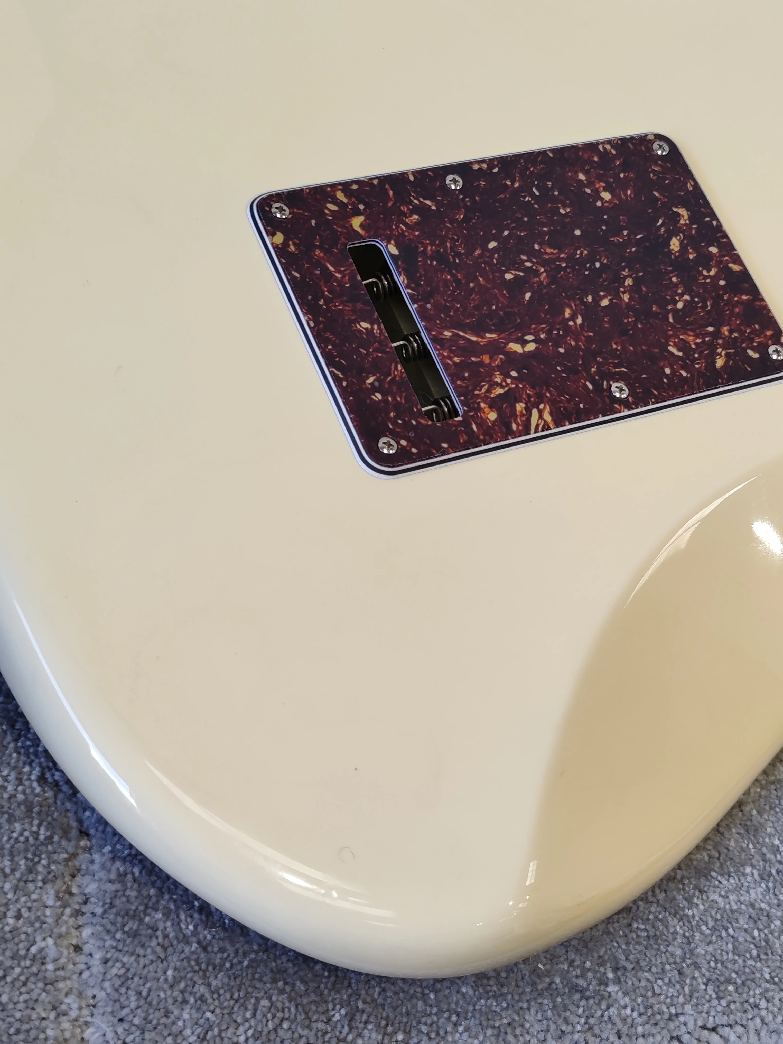 Fender American Special Stratocaster 2017 Electric guitar - Olympic White w/ Hard Case - Excellent - Image 14