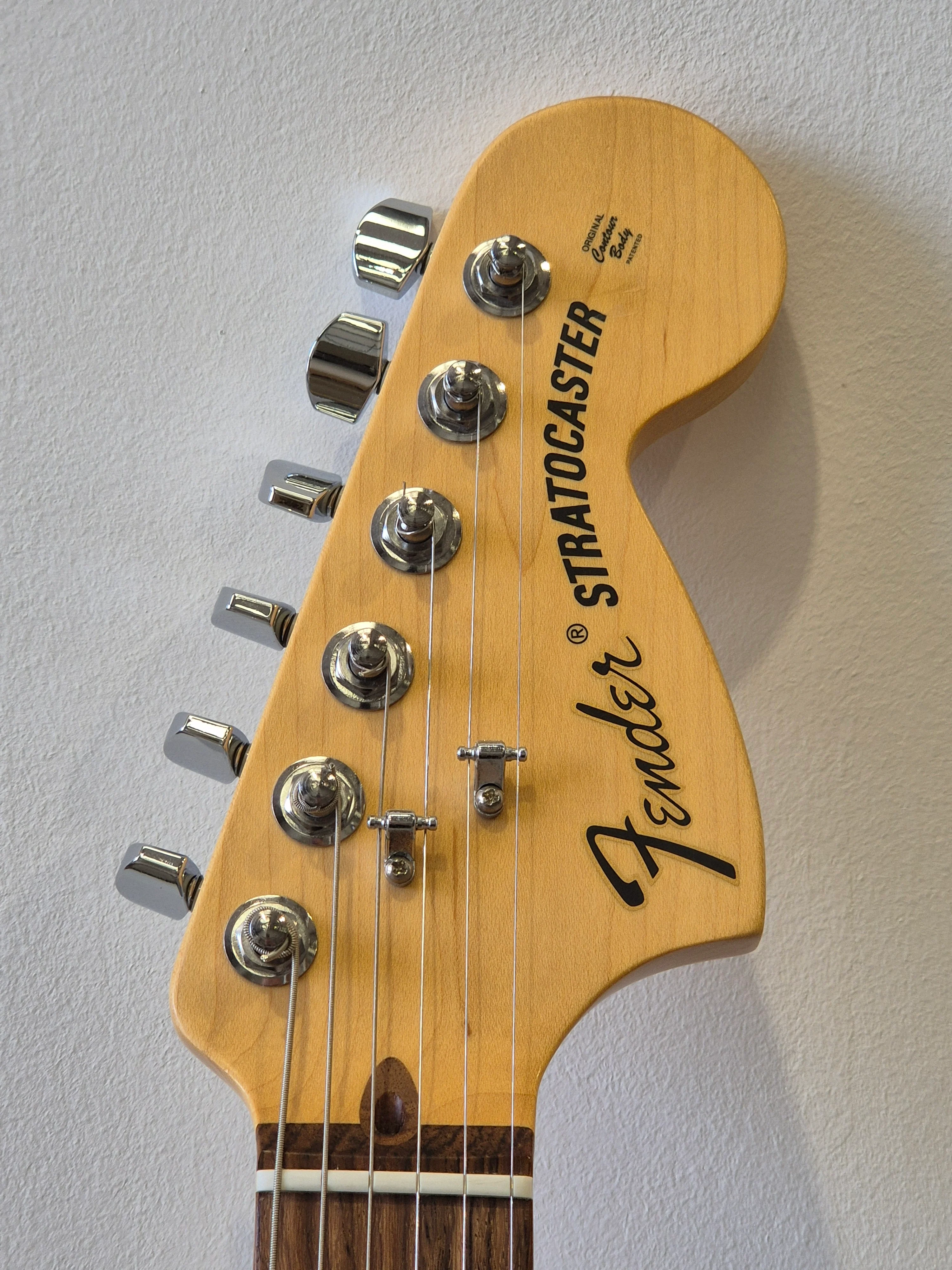 Fender American Special Stratocaster 2017 Electric guitar - Olympic White w/ Hard Case - Excellent - Image 5