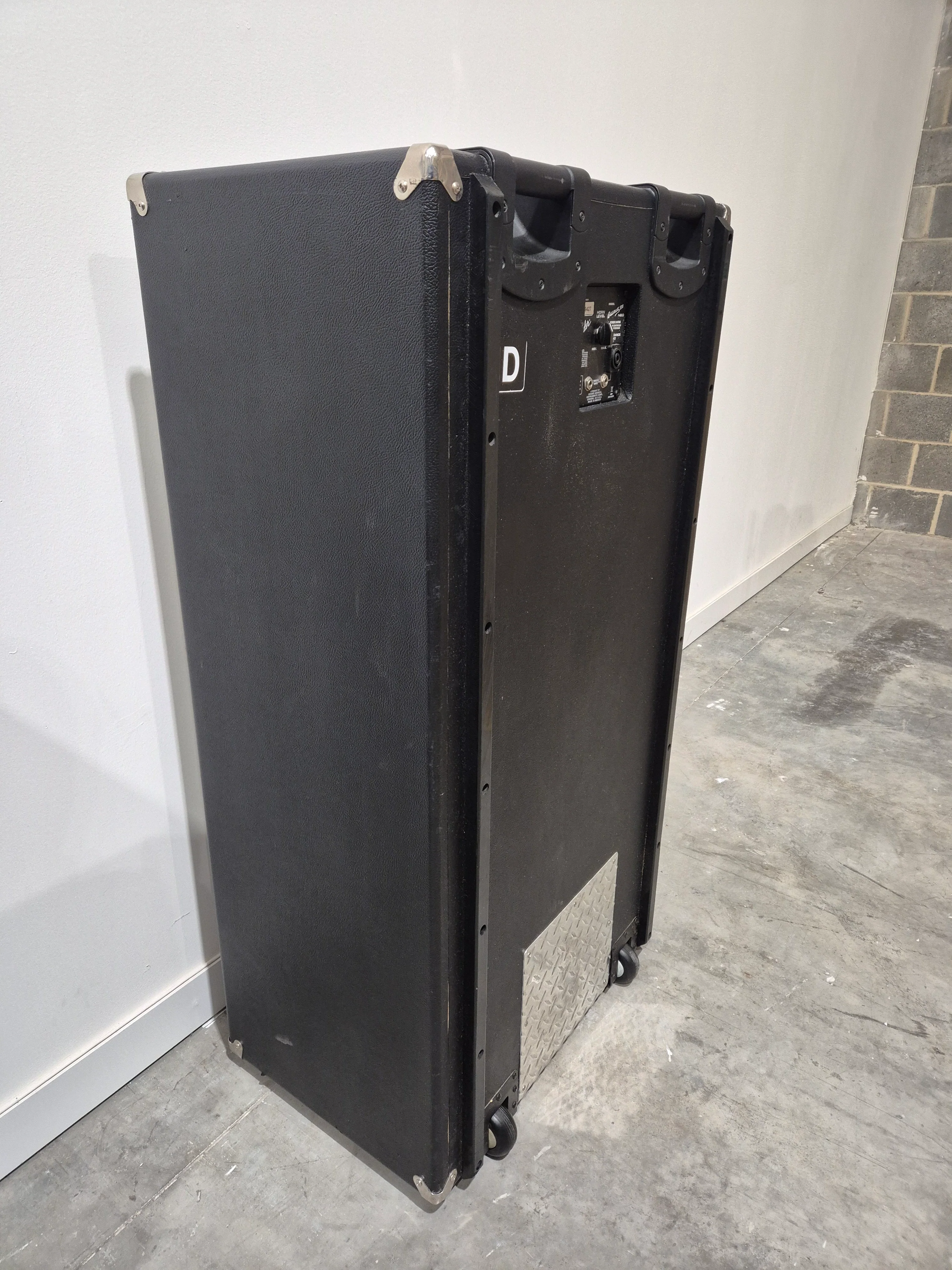 Fender Bassman 810 Neo Bass Amplifier Cabinet - 8x10" Neo Speakers, 2000 Watts - Excellent w/ Flight Case - Image 10