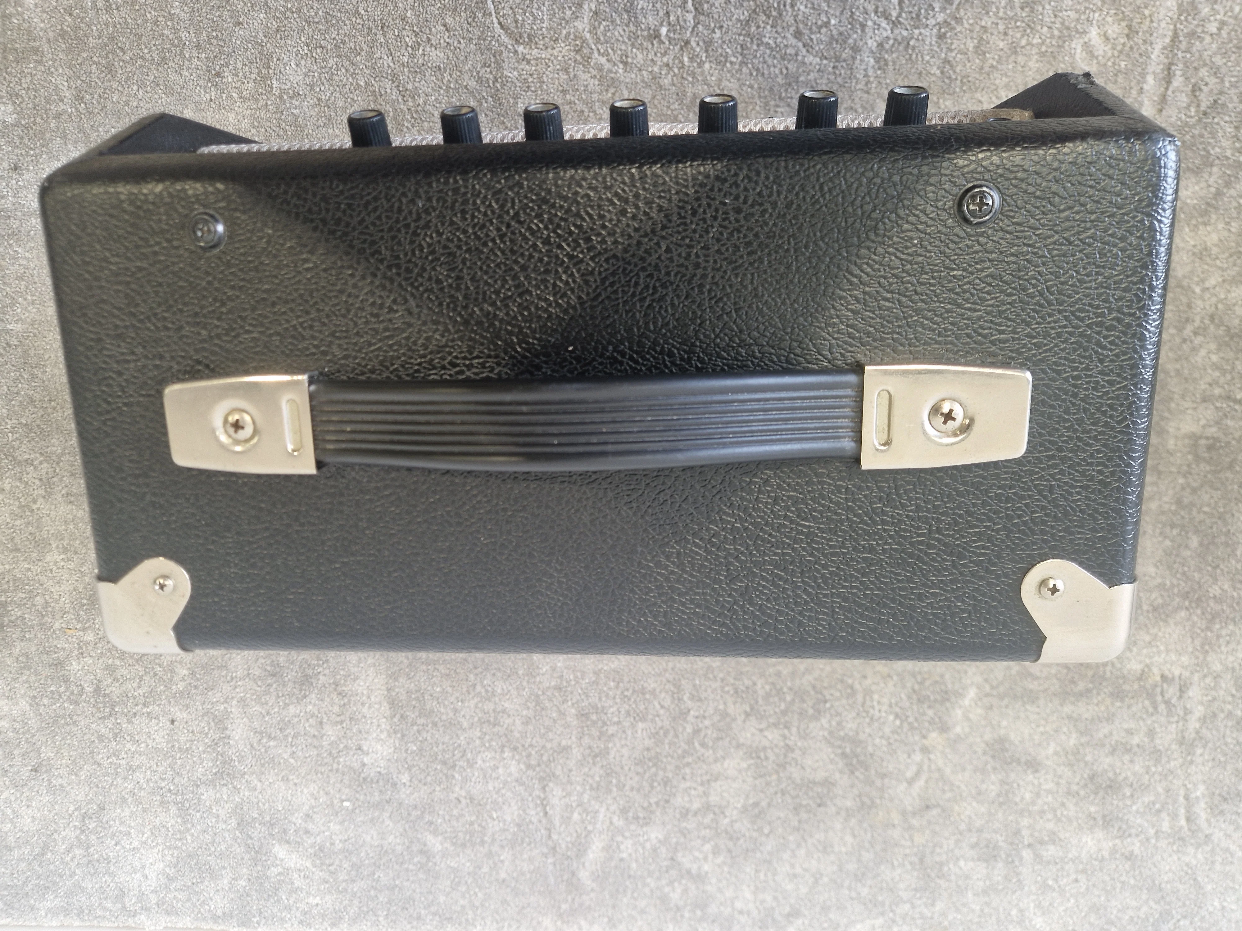 Fender Champion 20 Guitar Amp – 20W Combo with Built-In Effects & Amp Models - Very Good - Image 3