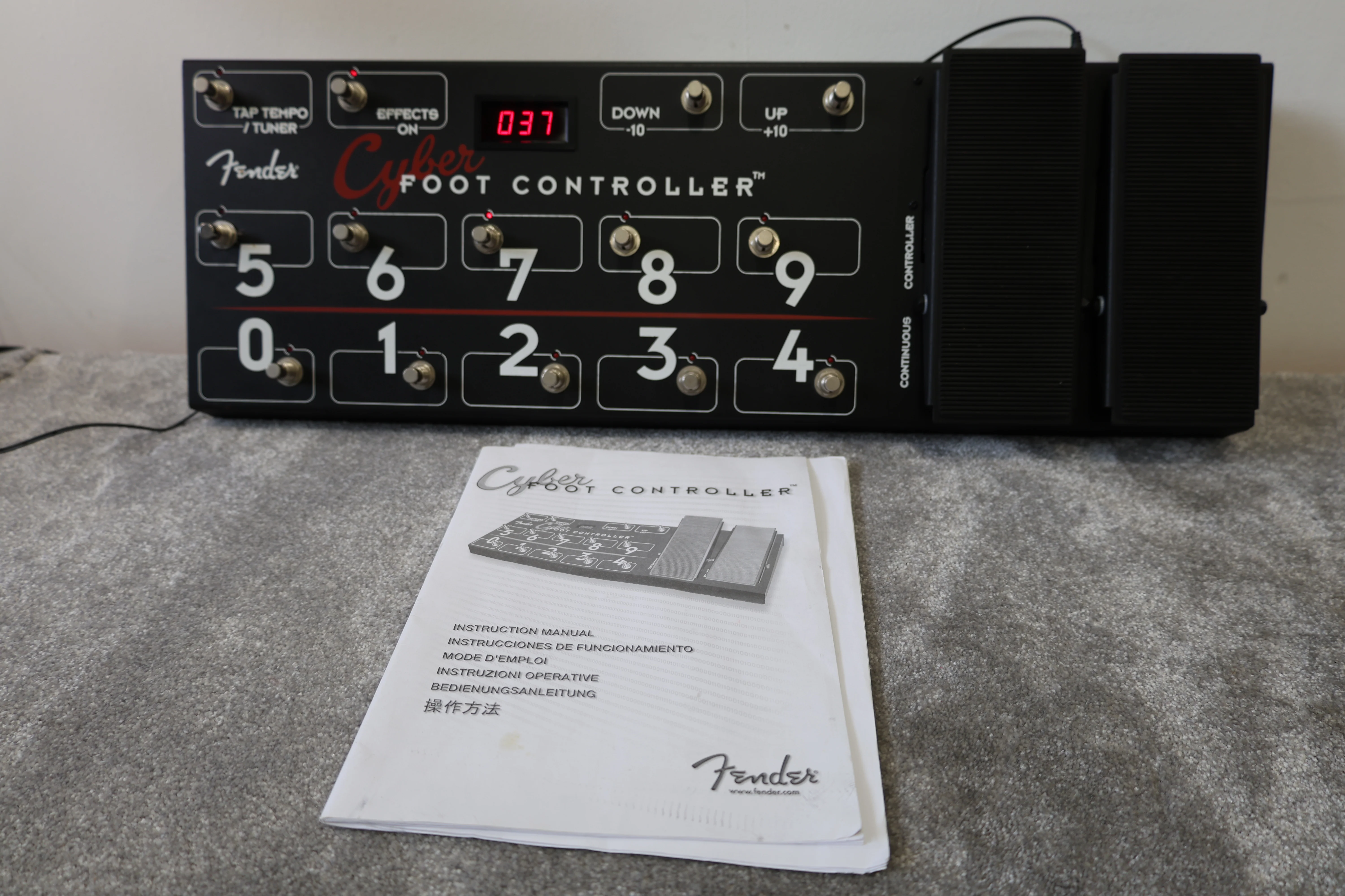 Fender Cyber Foot Controller - PR 521 - Very Good w/  Instructions & Wiring Diagram - Image 18