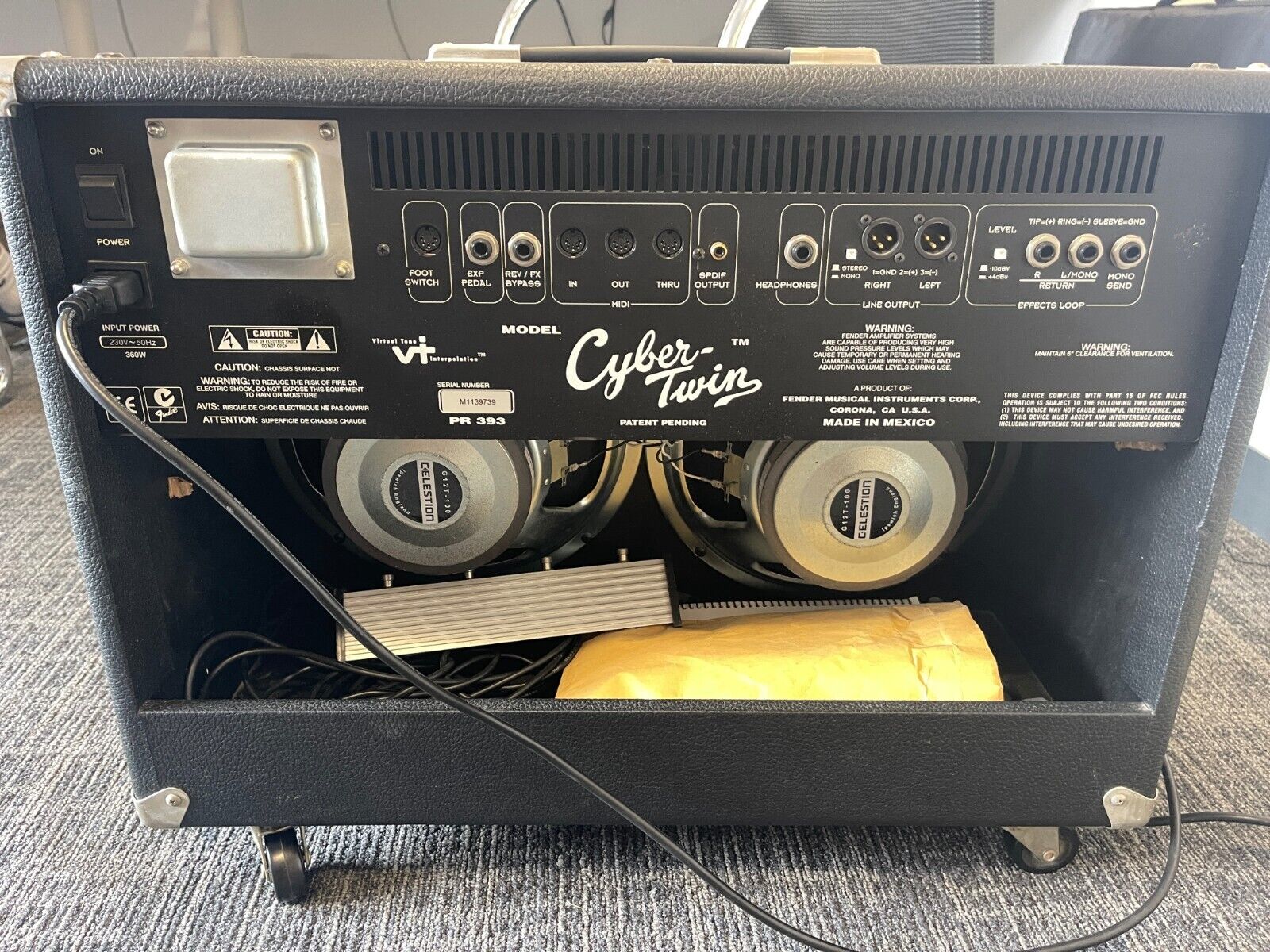 Fender Cyber-Twin 2 x 65-Watt 2x12" Guitar Combo Amp Footswitches and Cover - Image 8